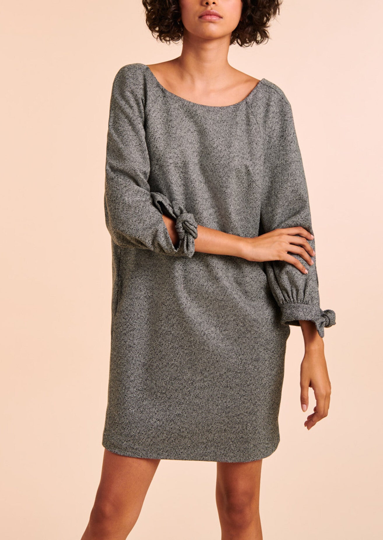 Robe tunique Rina gris chiné nouée aux manches en lainage gabardine Faume - seconde main