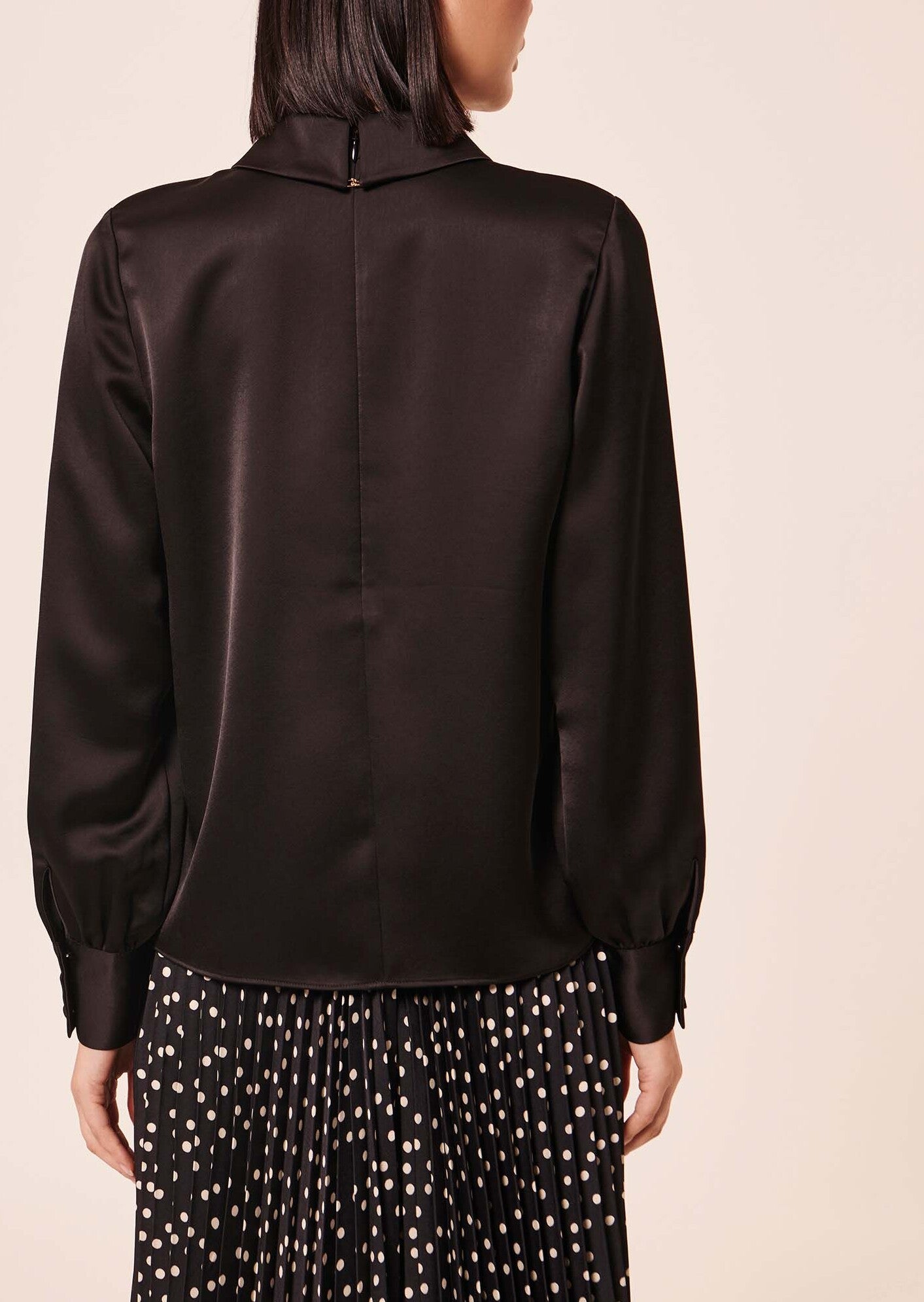 Top Tianna noir en satin fluide Faume - seconde main