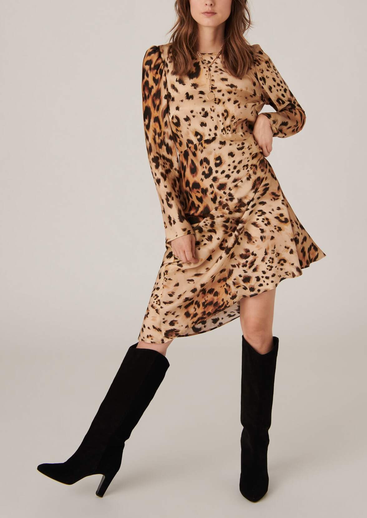 Robe Rozica imprimé léopard sur satin viscose Faume - seconde main