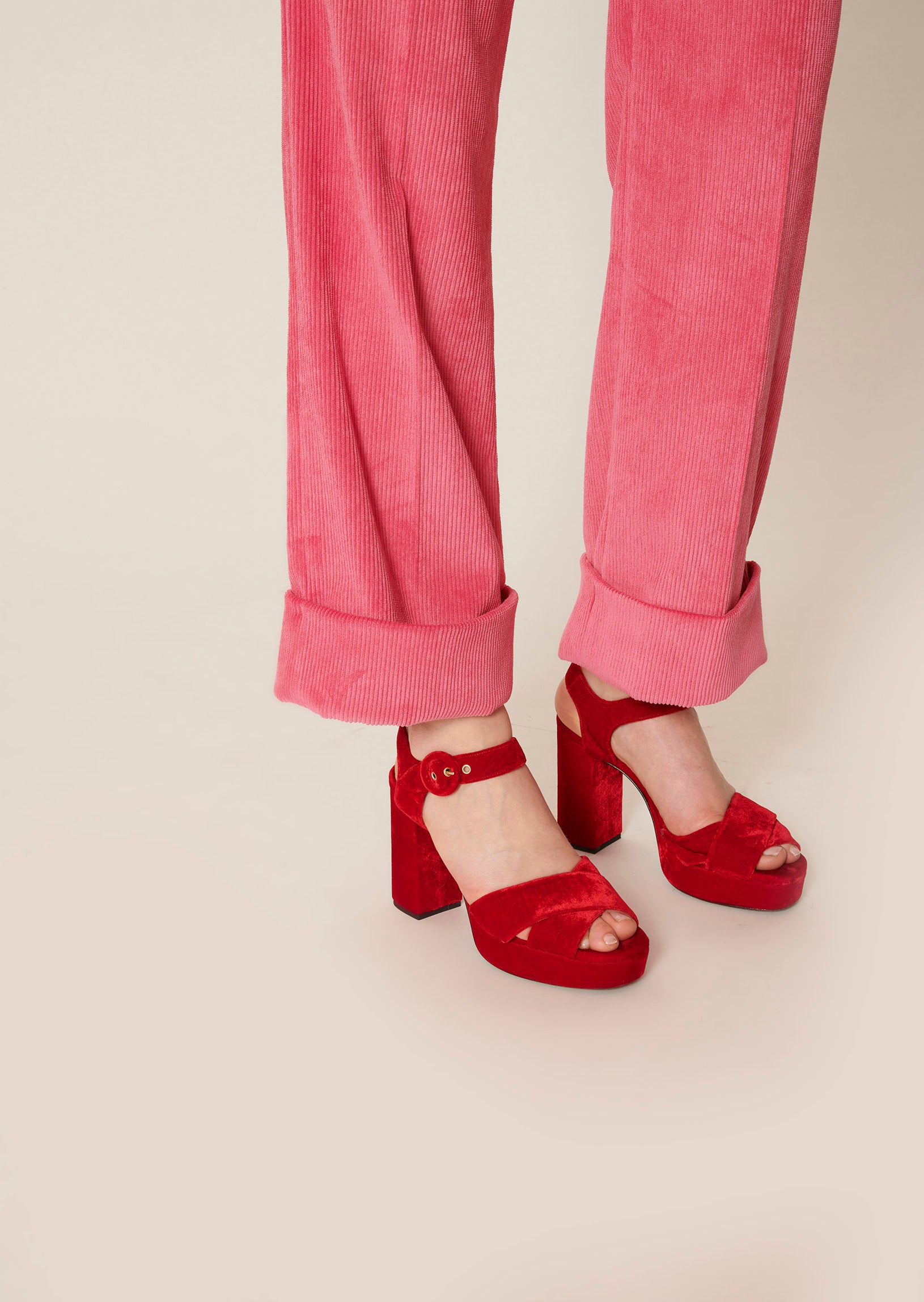 Pantalon Phil rose en velours côtelé Faume - seconde main