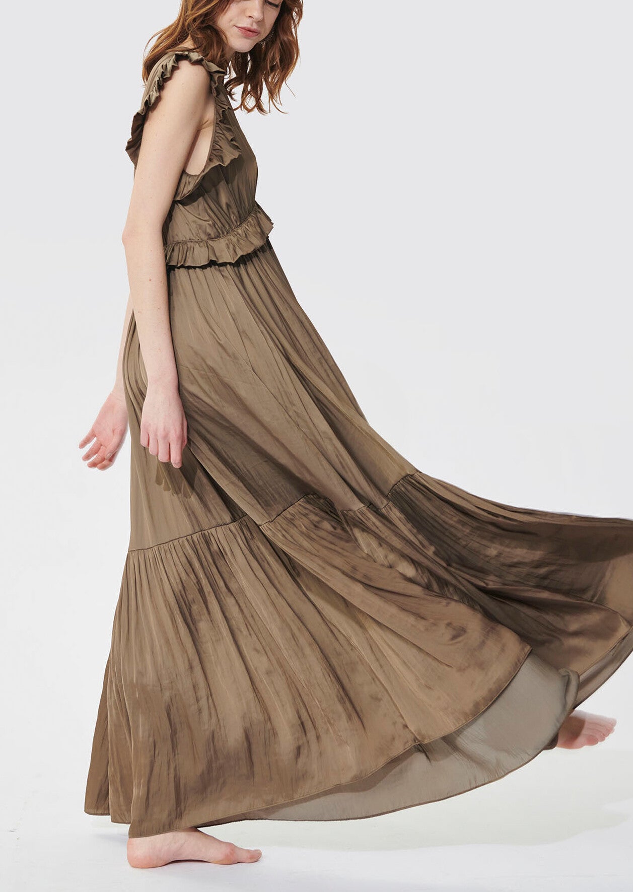 Robe Romi kaki en satin crinkle Faume - seconde main