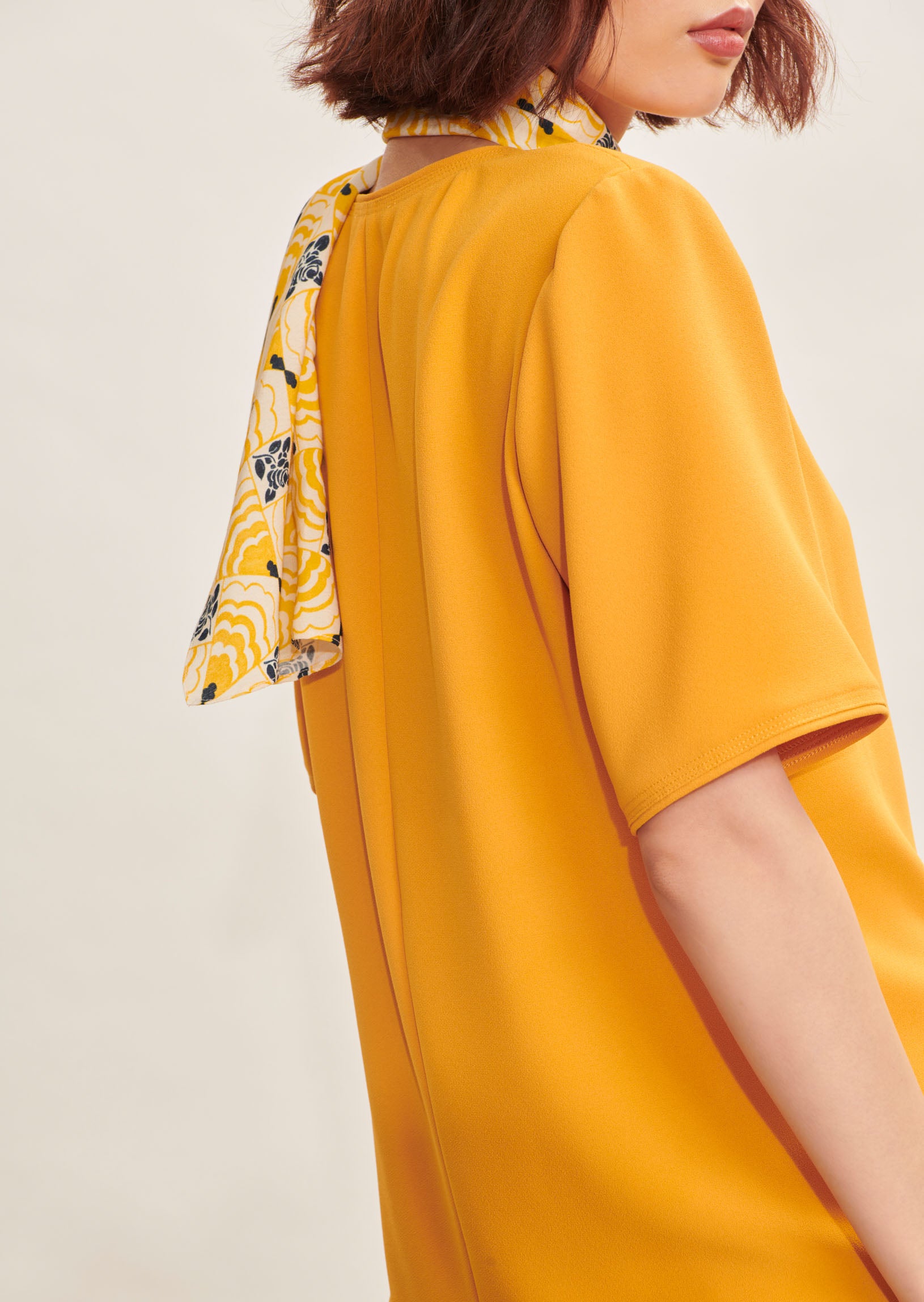 Top Toscane jaune en crêpe Faume - seconde main