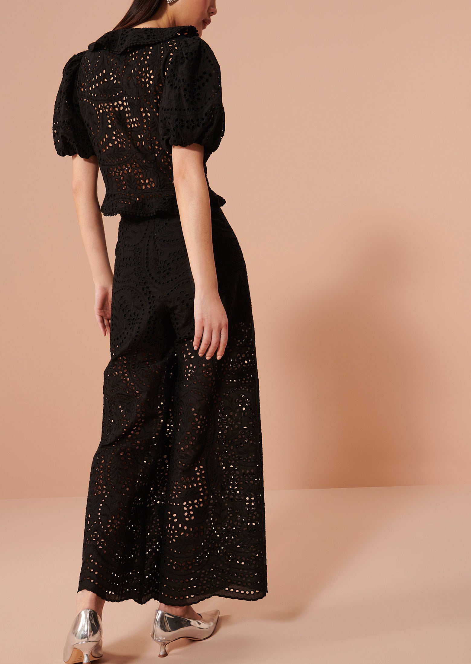 Pantalon Paprika noir en broderie Faume - seconde main