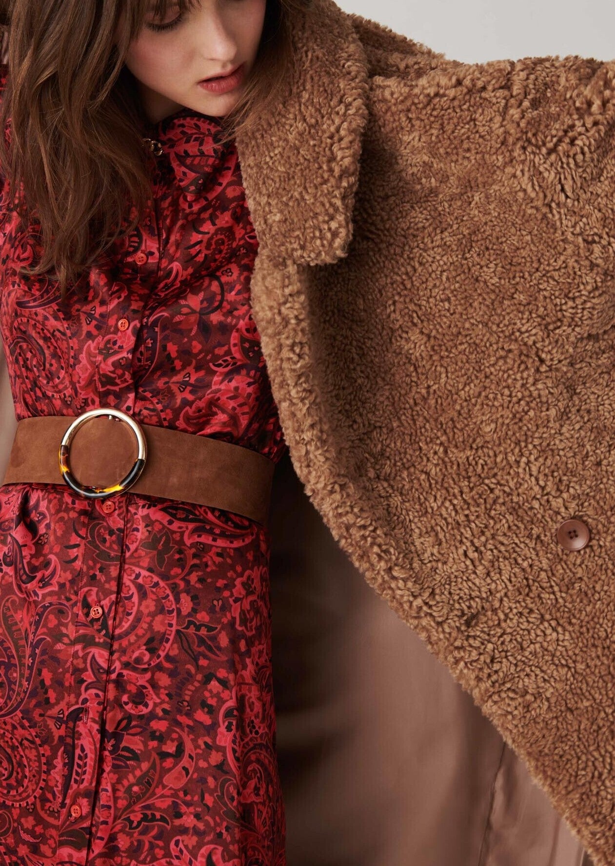 Robe chemise Rolia rouge imprimé cachemire en satin viscose de soie Faume - seconde main