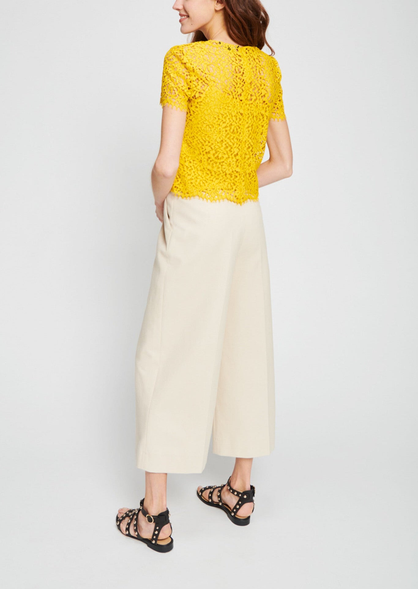 Top en dentelle safran Faume - seconde main