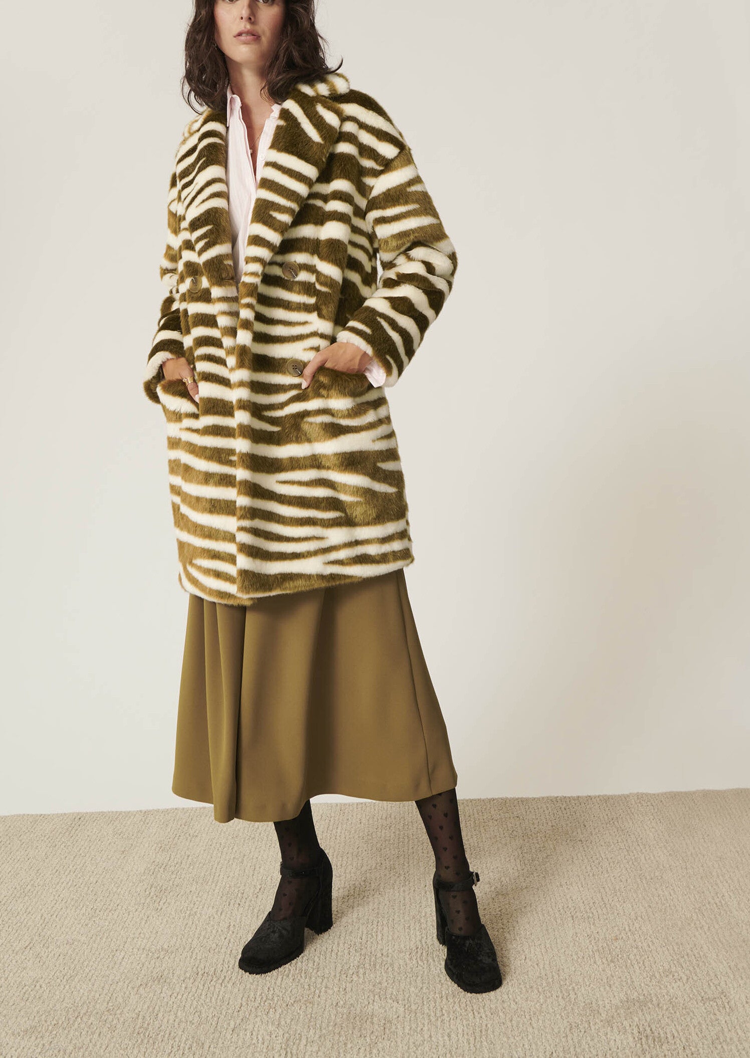 Manteau Masaccio marron en fausse fourrure zèbre Faume - seconde main