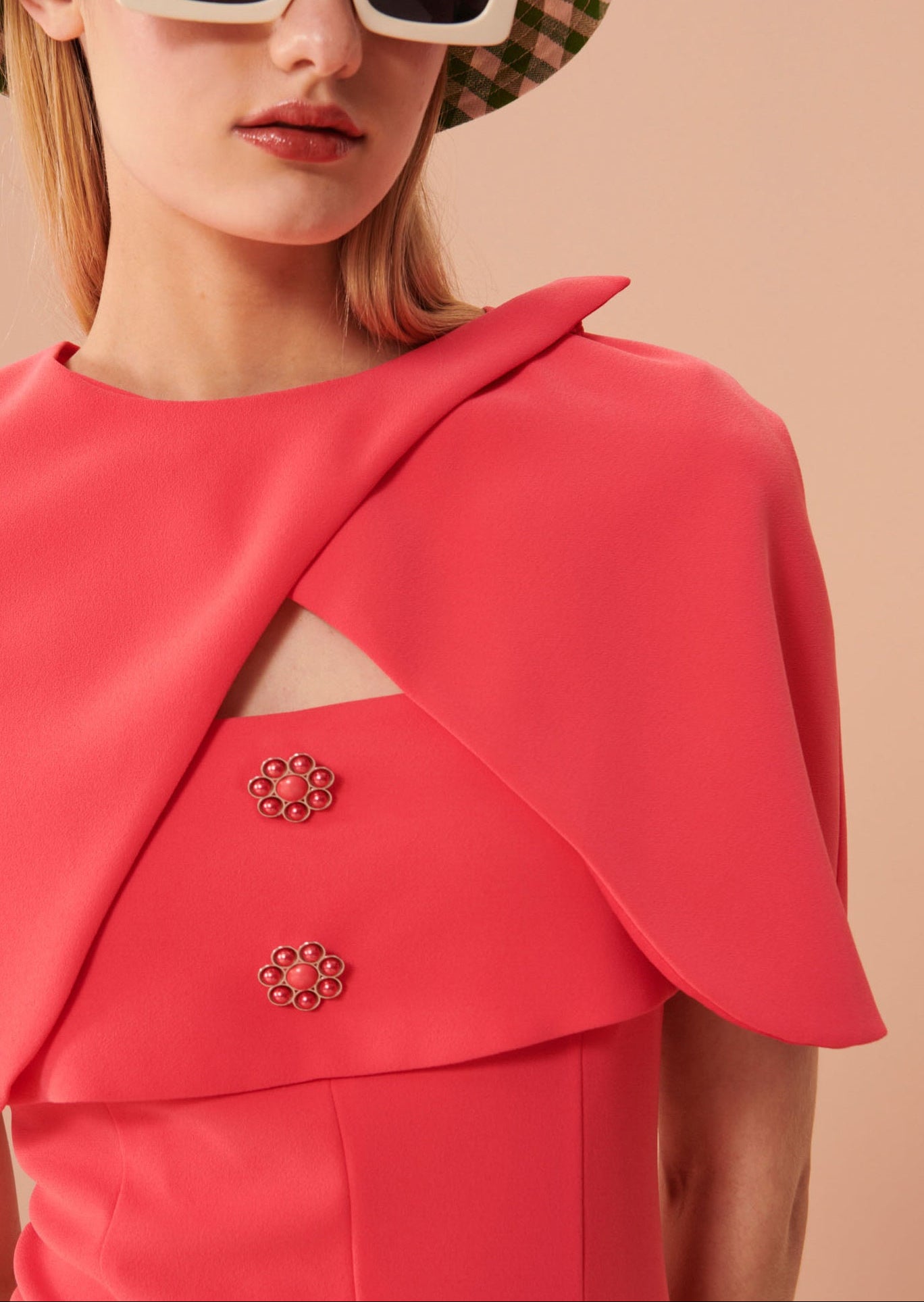 Cape Valentina rose en crêpe Faume - seconde main