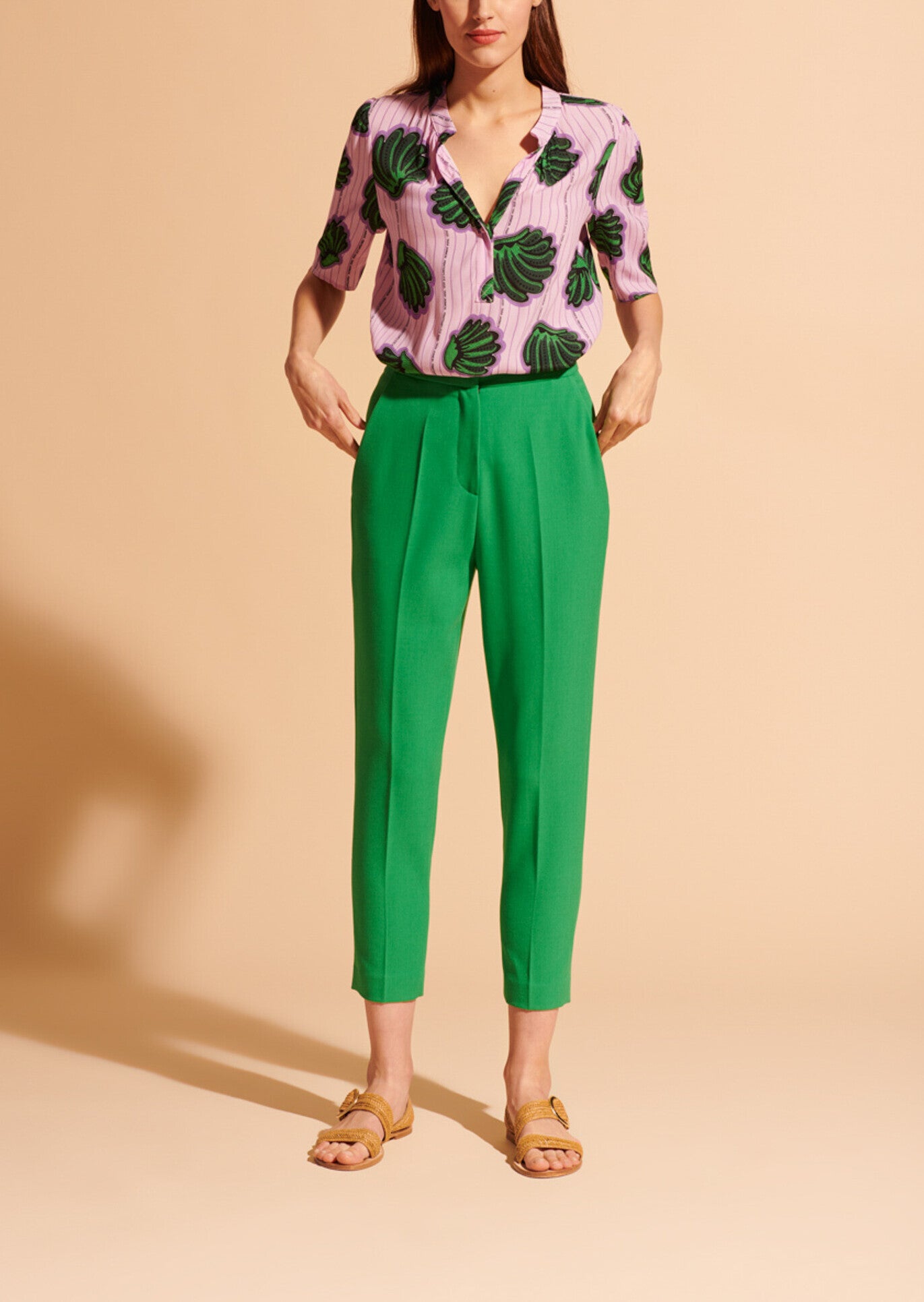 Pantalon cigarette Pao vert en toile gabardine Faume - seconde main