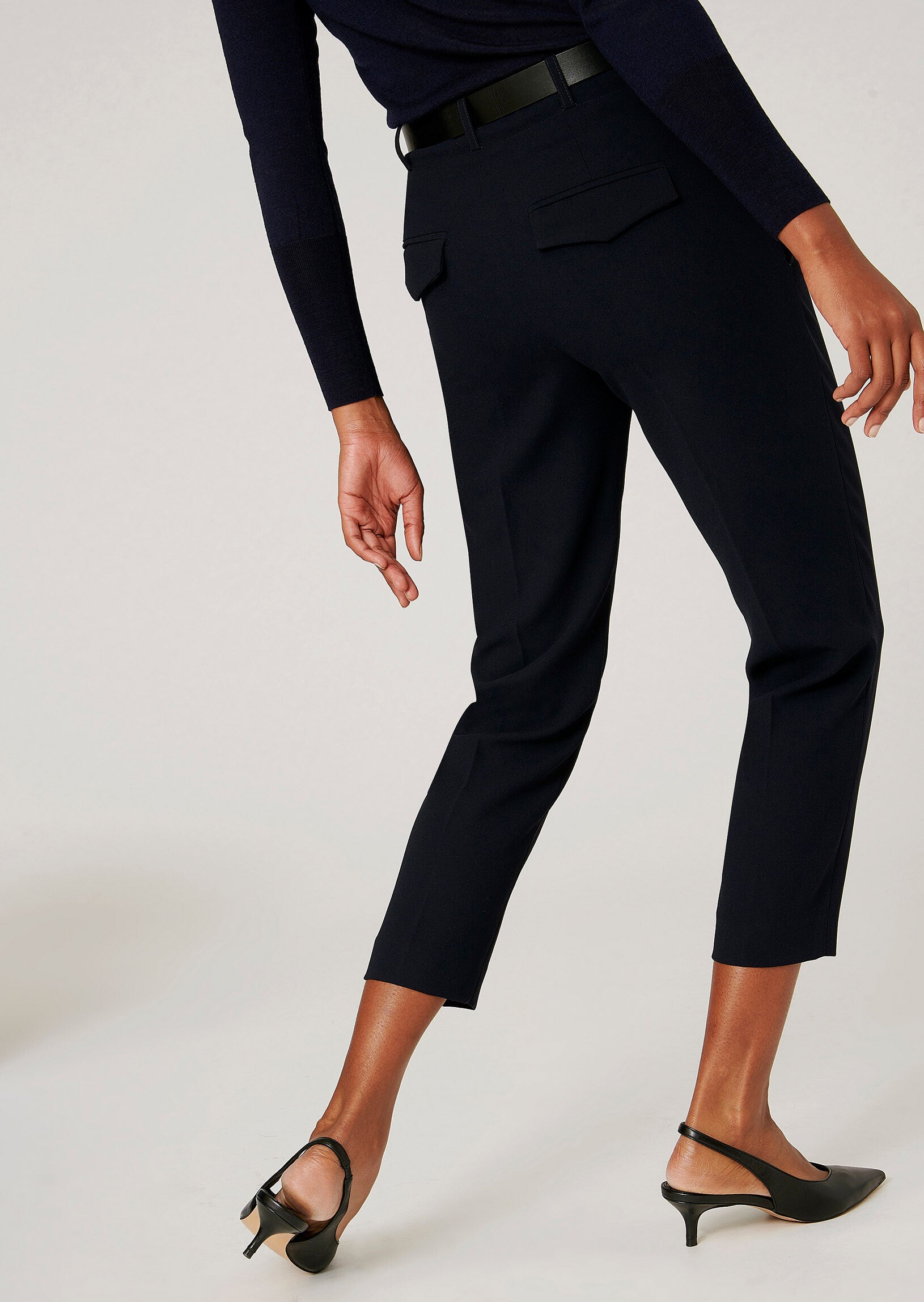 Pantalon cigarette Parfait bleu nuit en crêpe Faume - seconde main