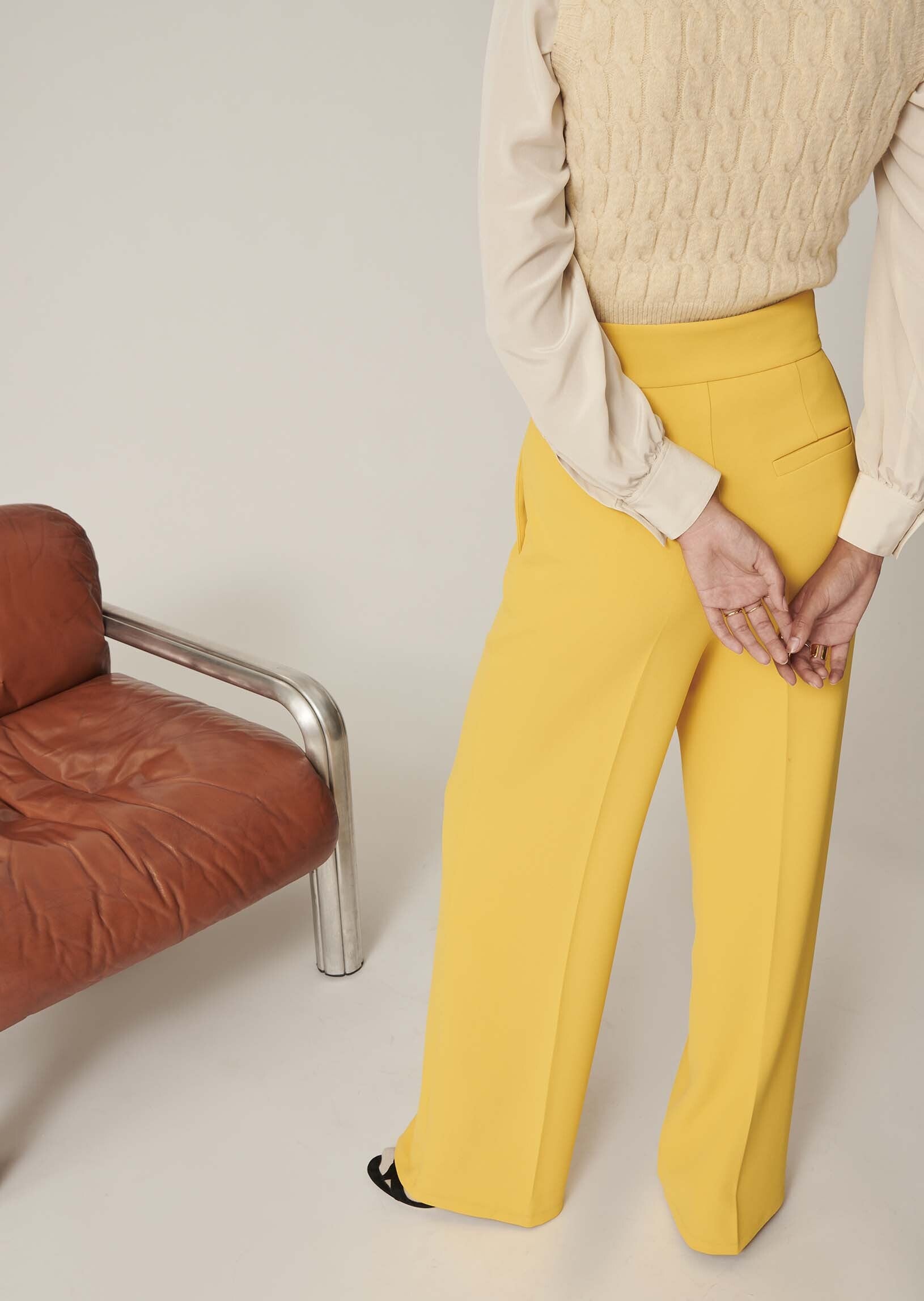 Pantalon Pilar jaune en crêpe Faume - seconde main