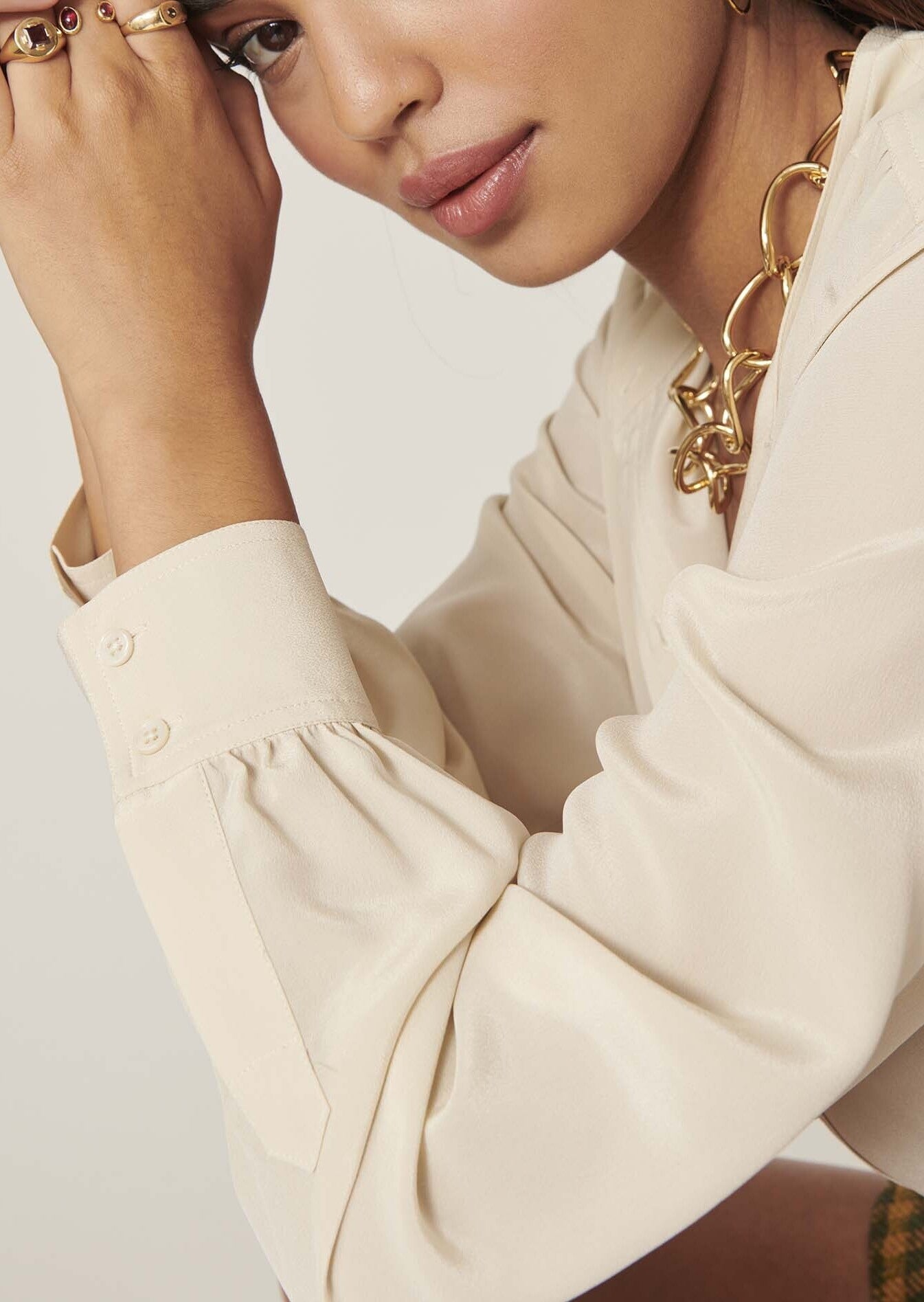 Chemise Cassis beige en crêpe de chine Faume - seconde main