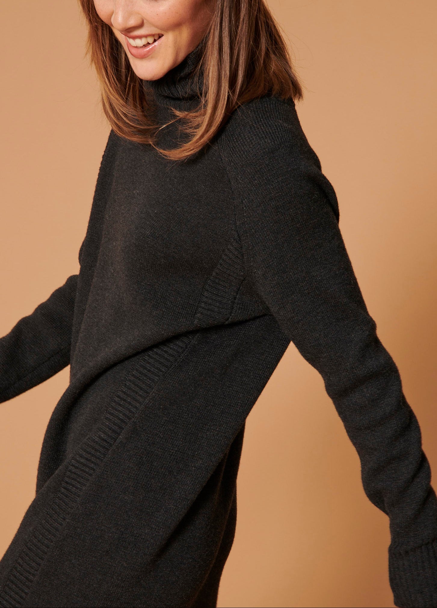 Robe pull Royale grise en laine Faume - seconde main