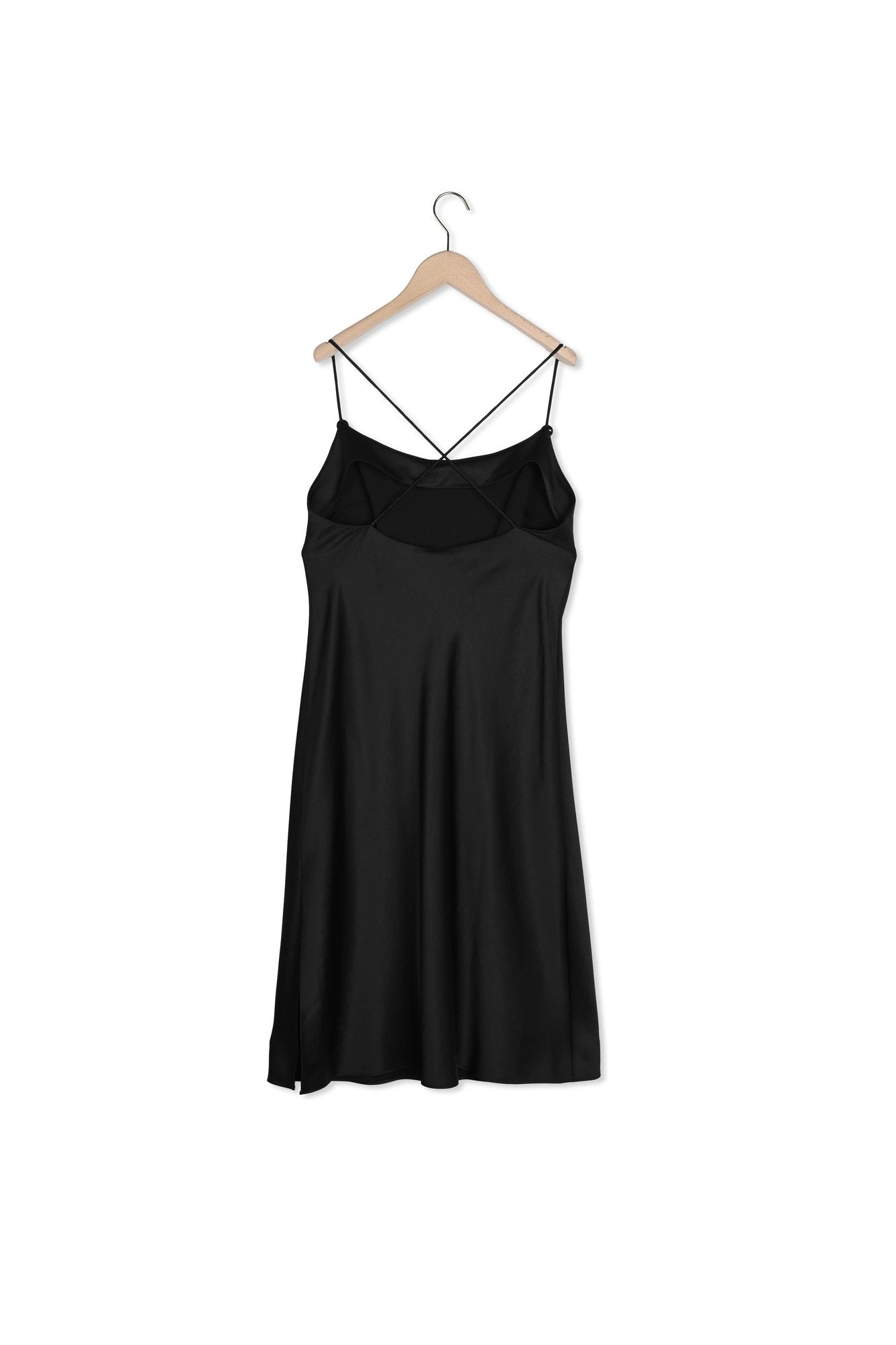 Robe Reane noire en satin fluide Faume - seconde main