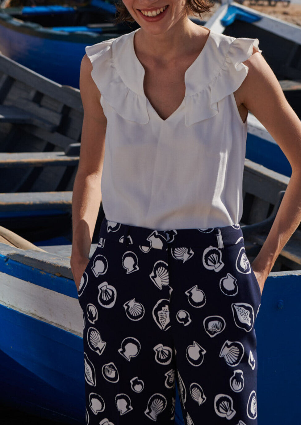 Pantalon bleu nuit motif coquillages Faume - seconde main