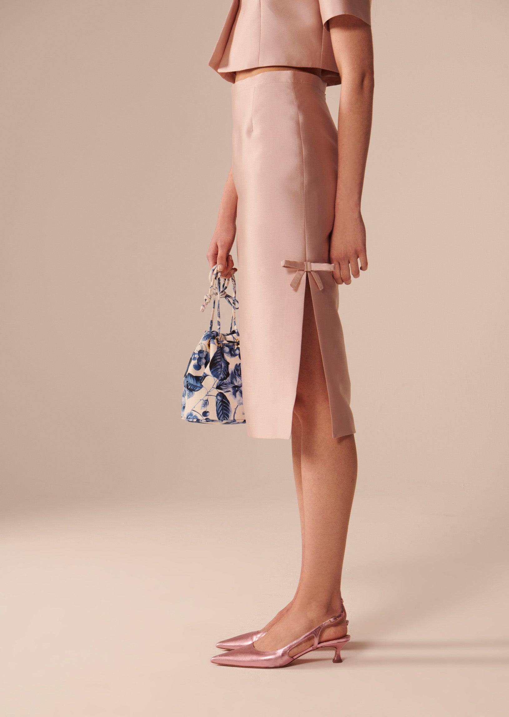 Jupe Jade nude en satin Faume - seconde main