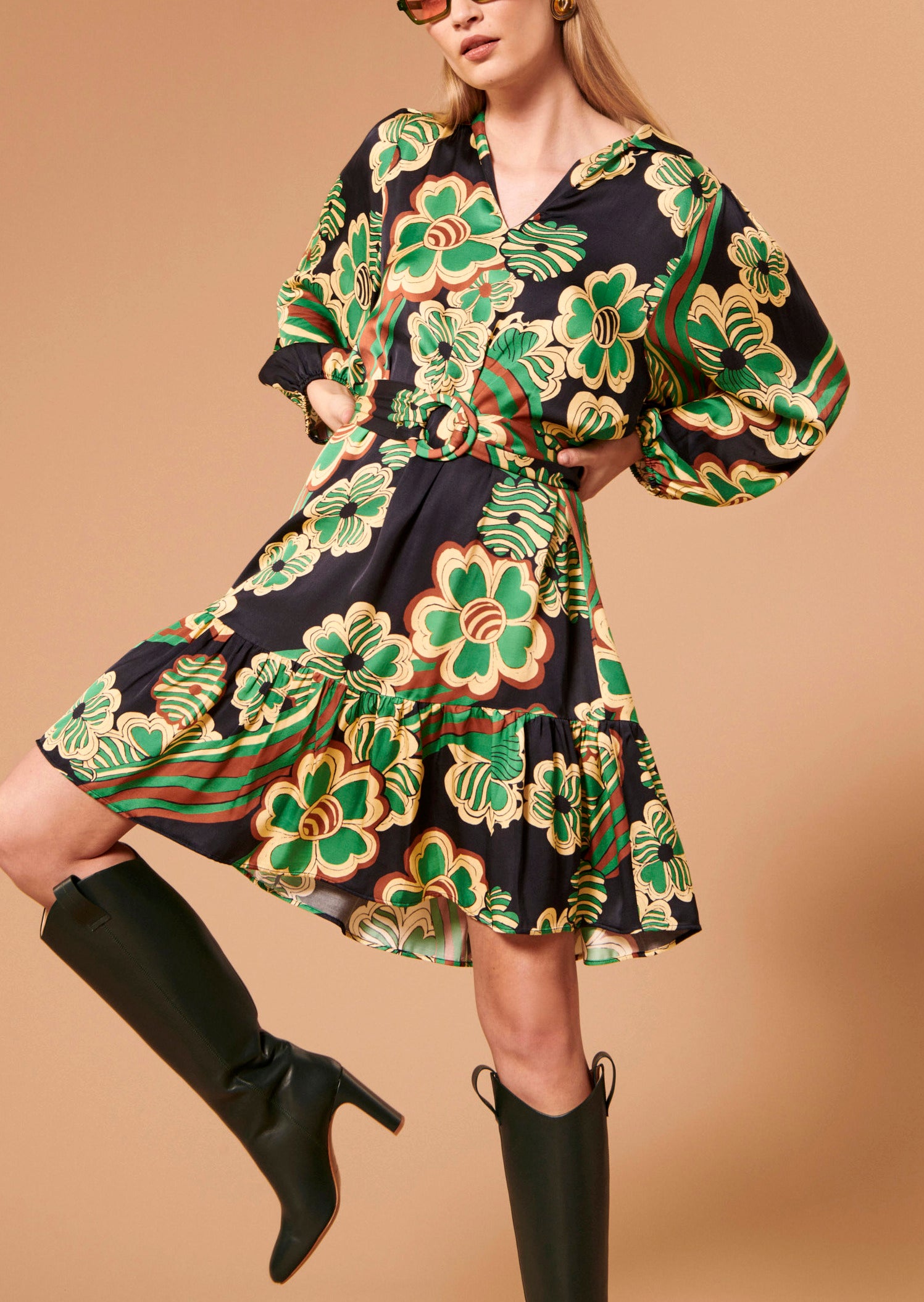 Robe Rosie bleu nuit imprimé à fleurs Faume - seconde main