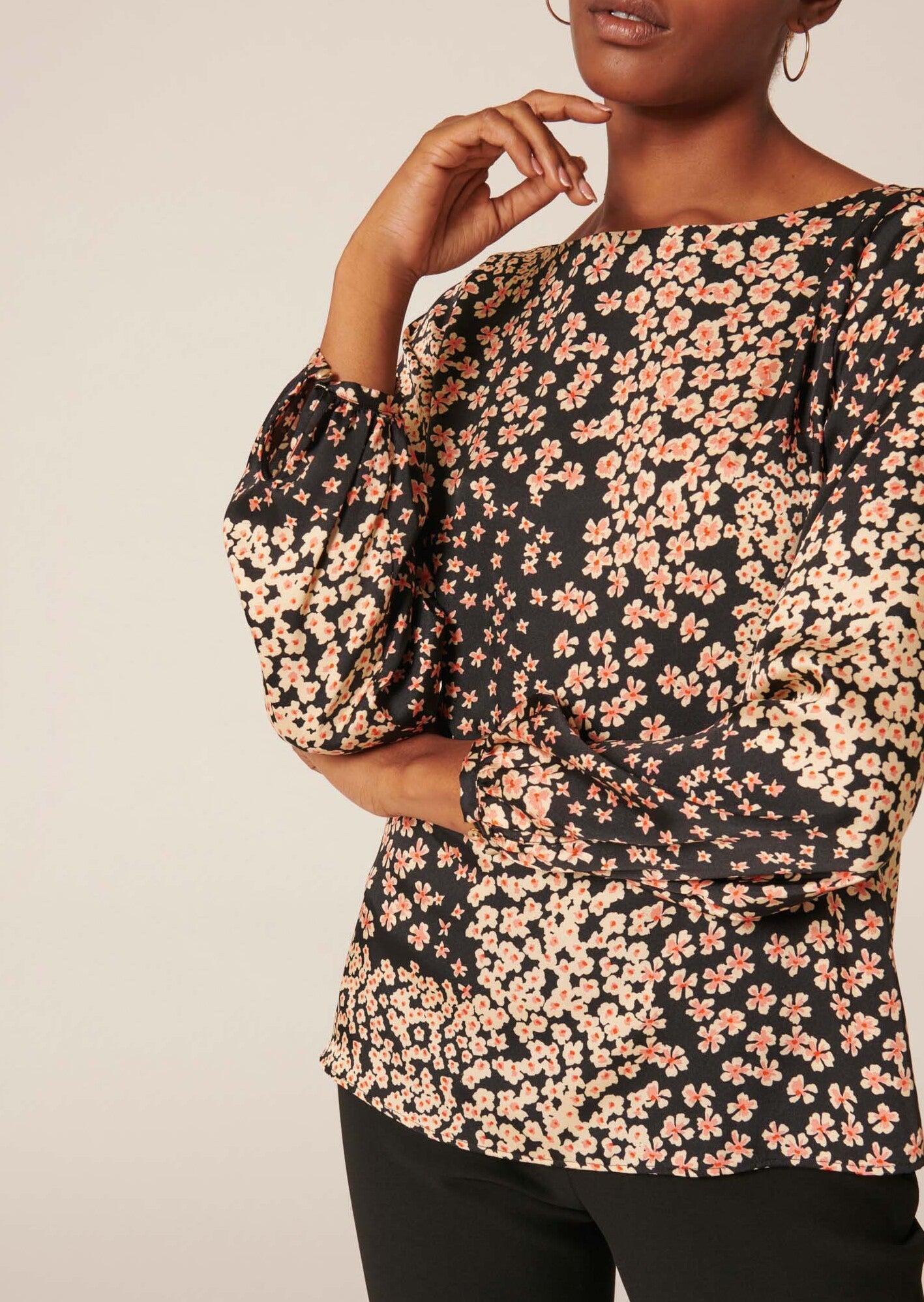 Top Tabecca noir imprimé petites fleurs Faume - seconde main