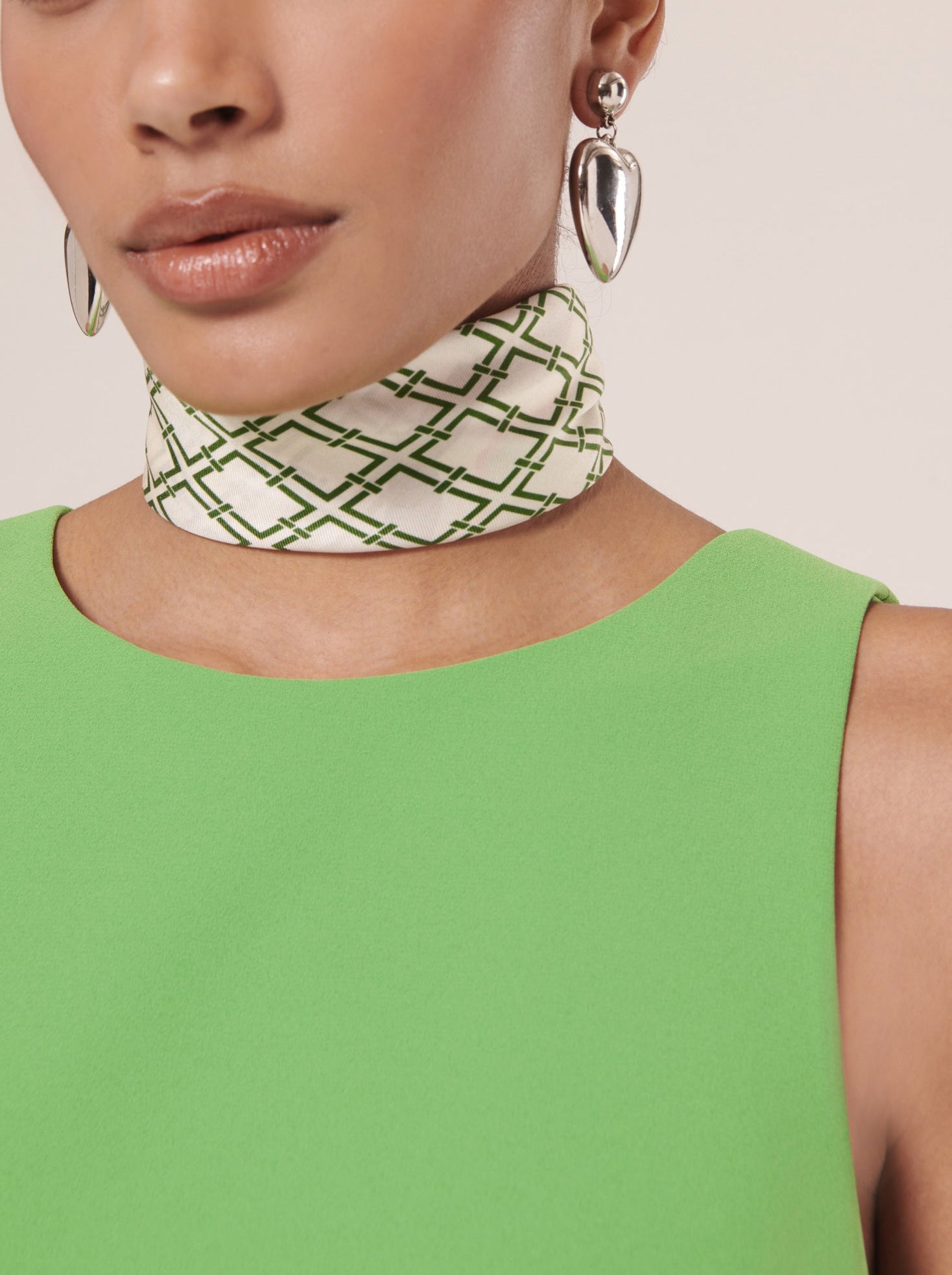 Top Tabo vert en crêpe Faume - seconde main