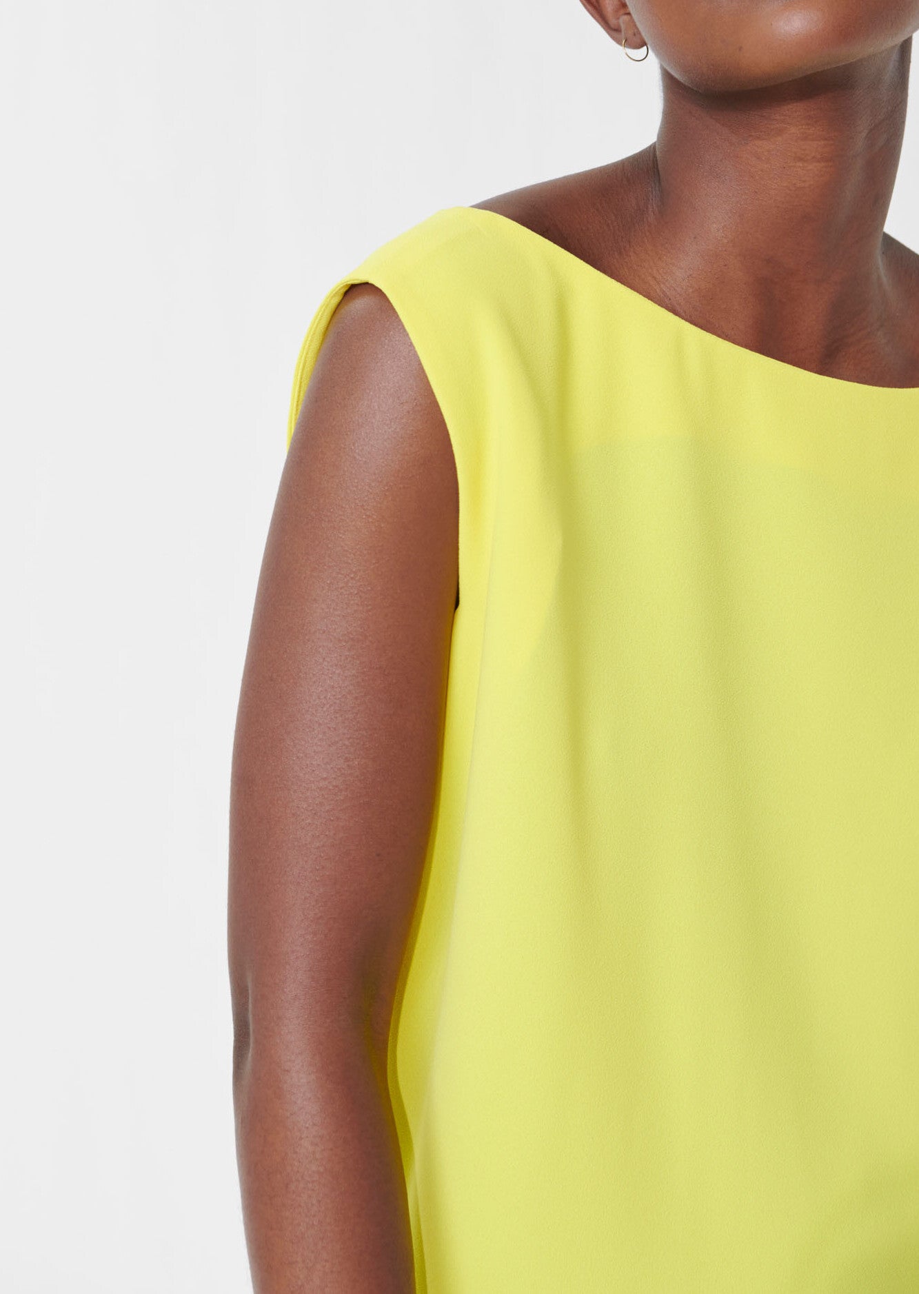 Robe trois trous Rougir jaune en crêpe Faume - seconde main