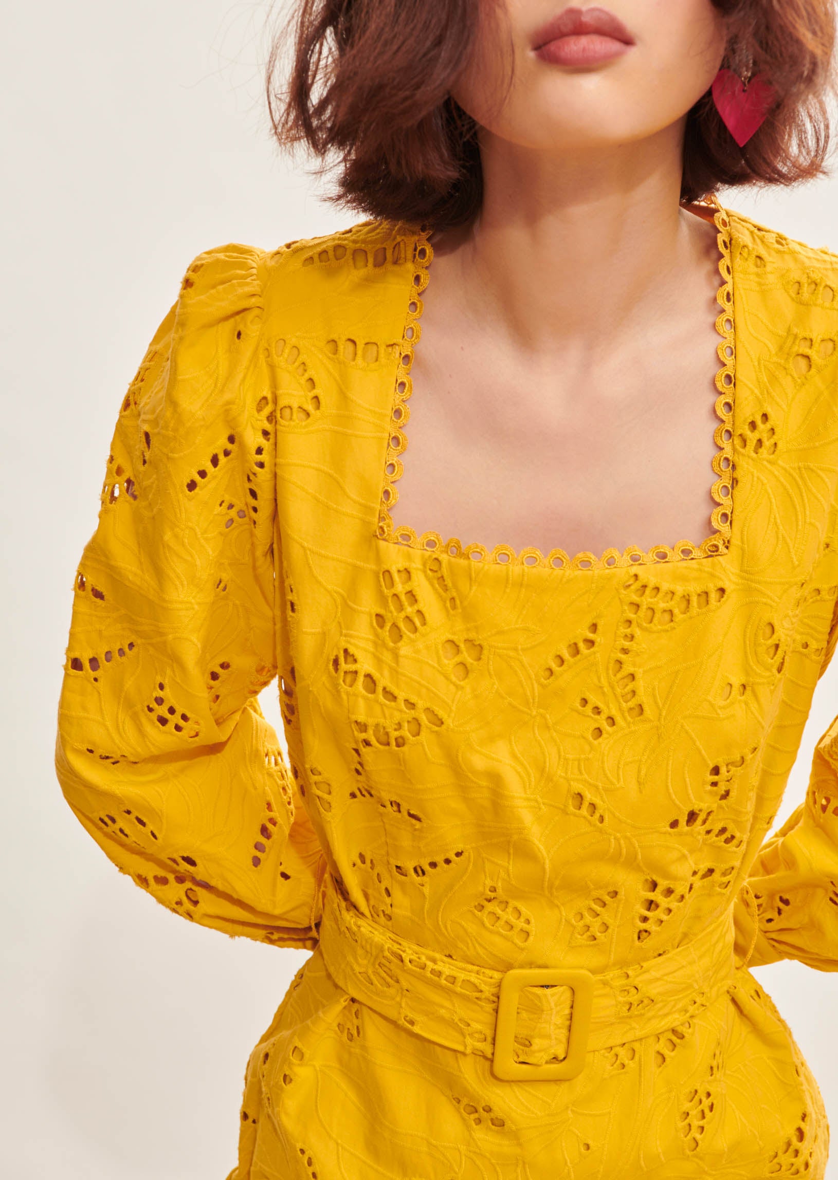 Robe Rosee jaune en broderie anglaise Faume - seconde main