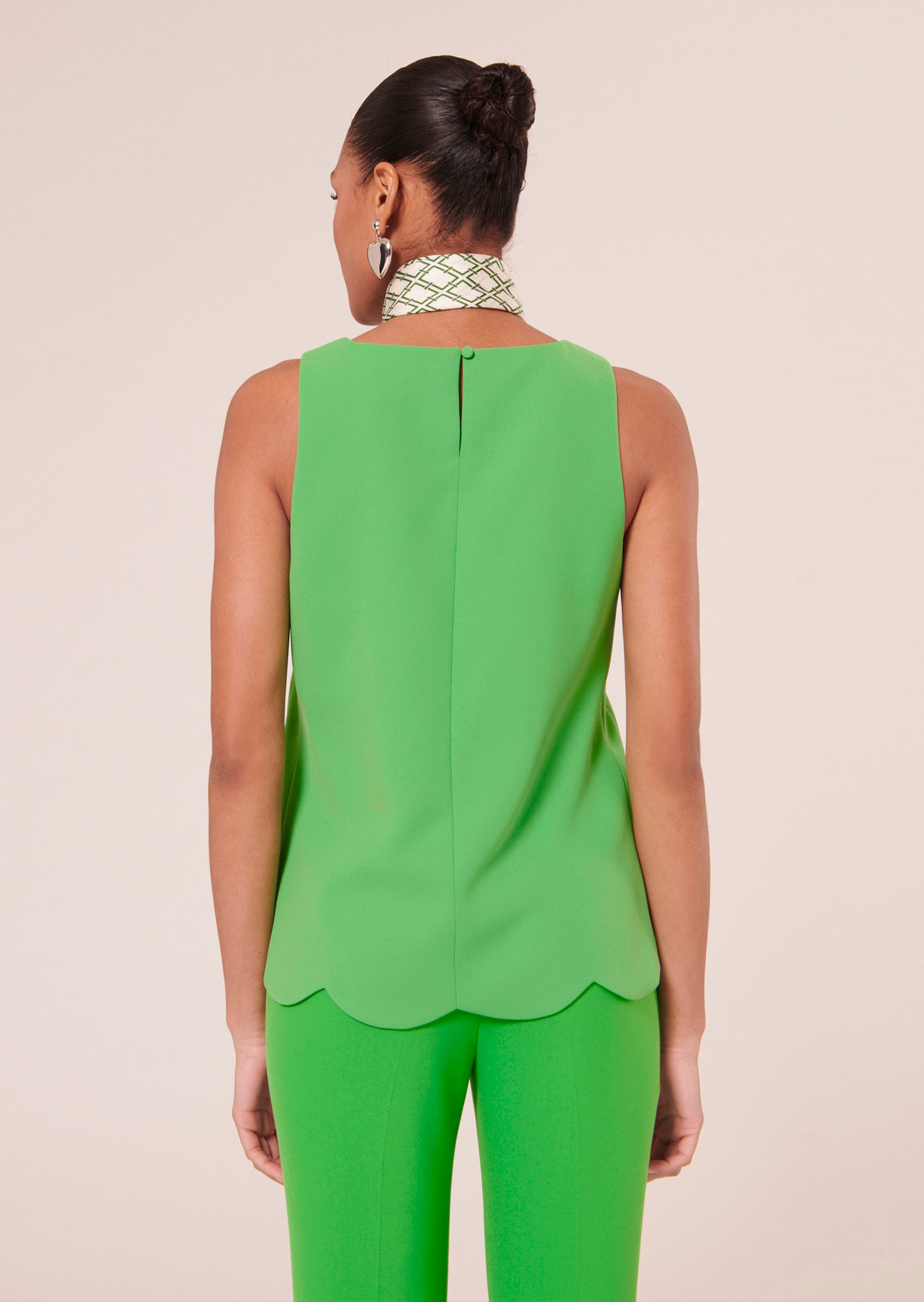 Top Tabo vert en crêpe Faume - seconde main