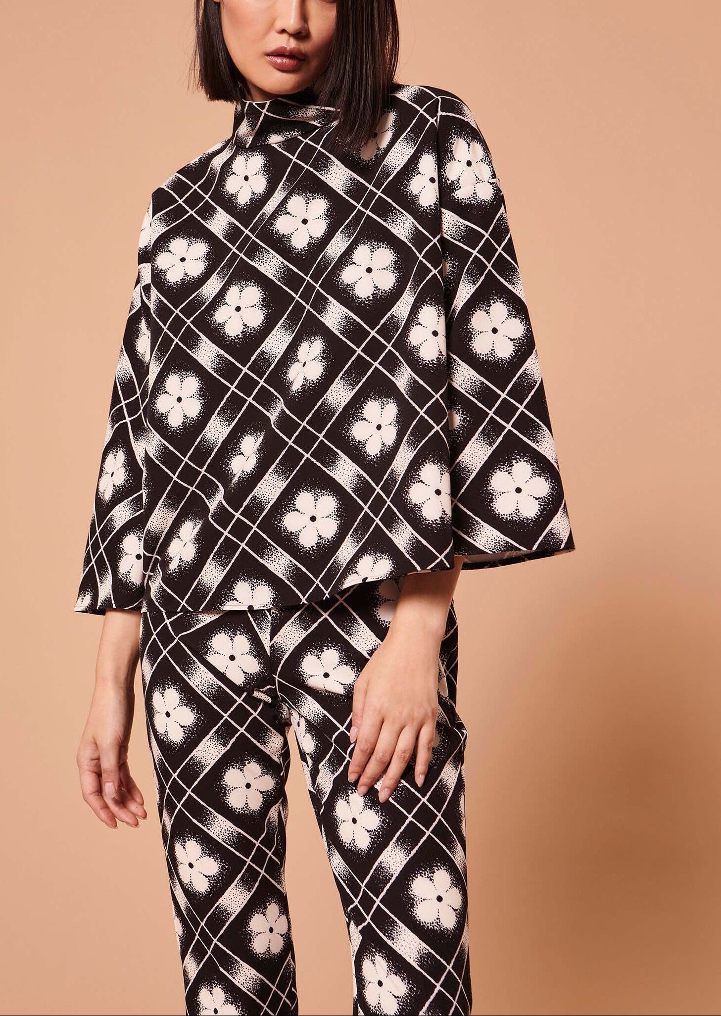 Top Tim noir imprimé à fleurs Faume - seconde main