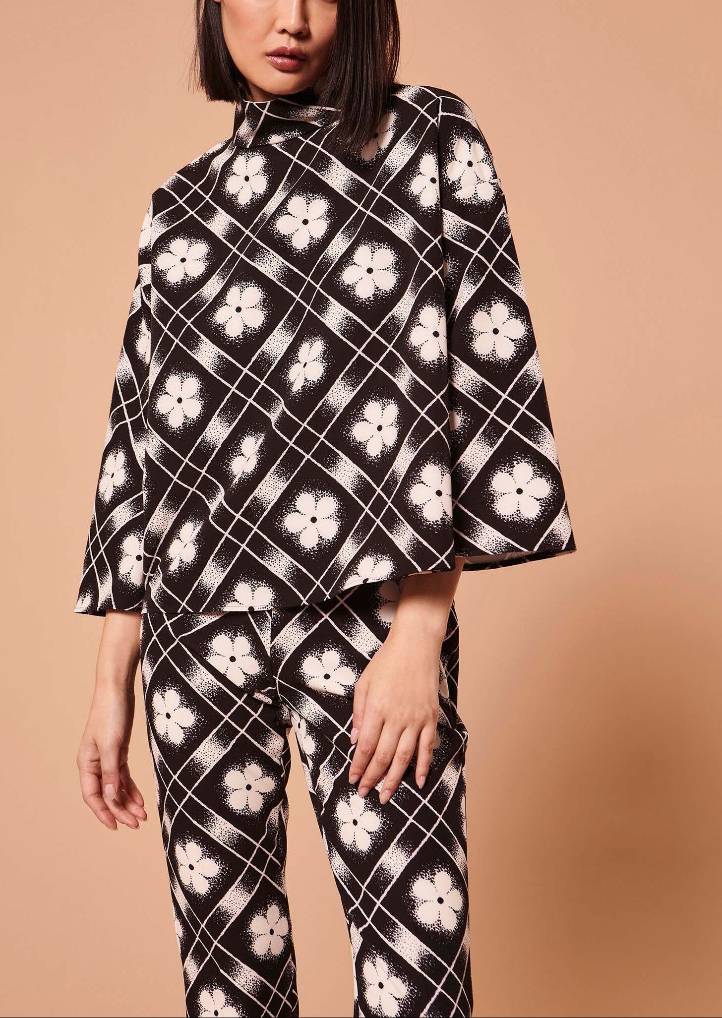 Top Tim noir imprimé à fleurs Faume - seconde main