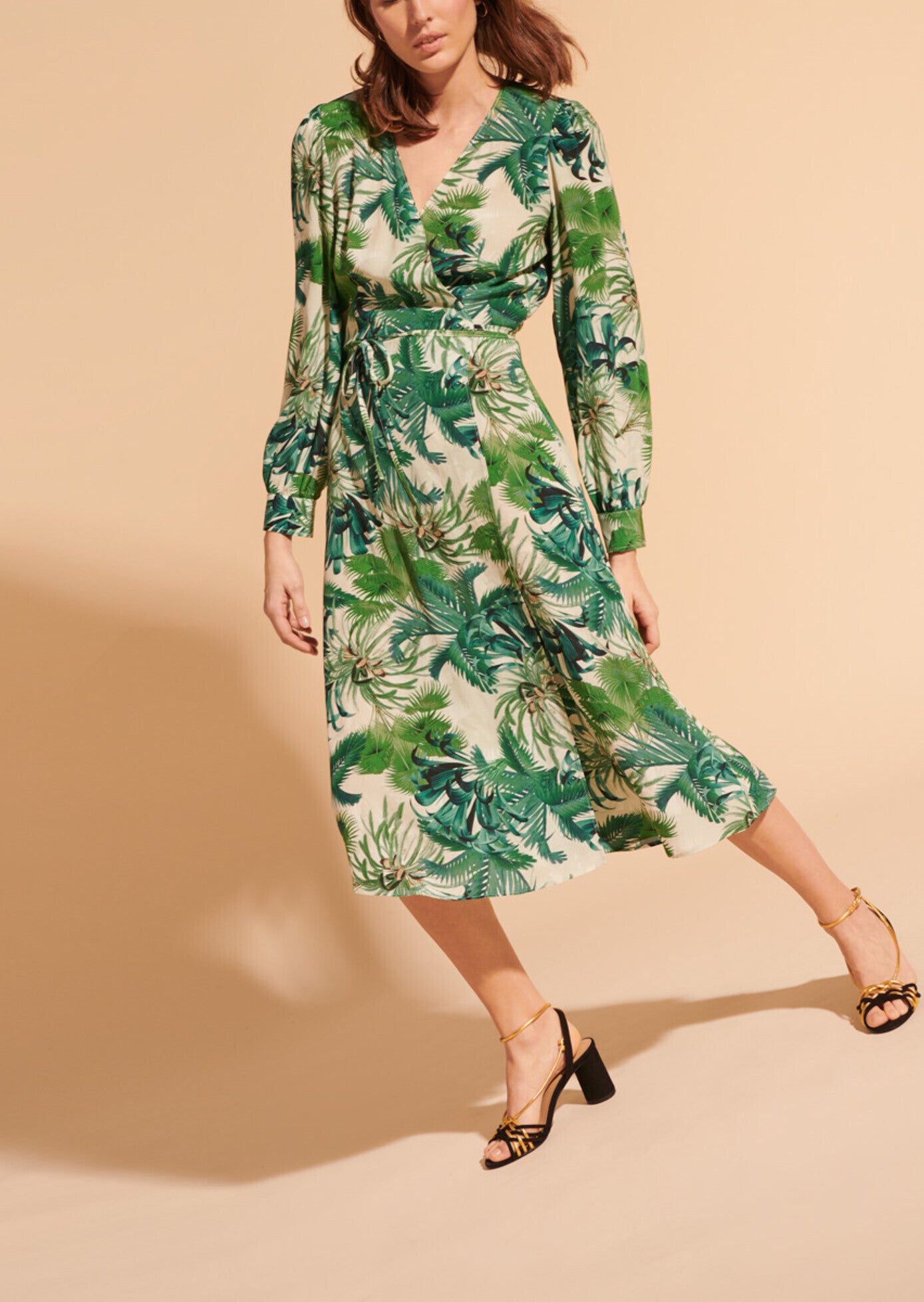 Robe cache-coeur Revi écrue imprimé palmier Faume - seconde main