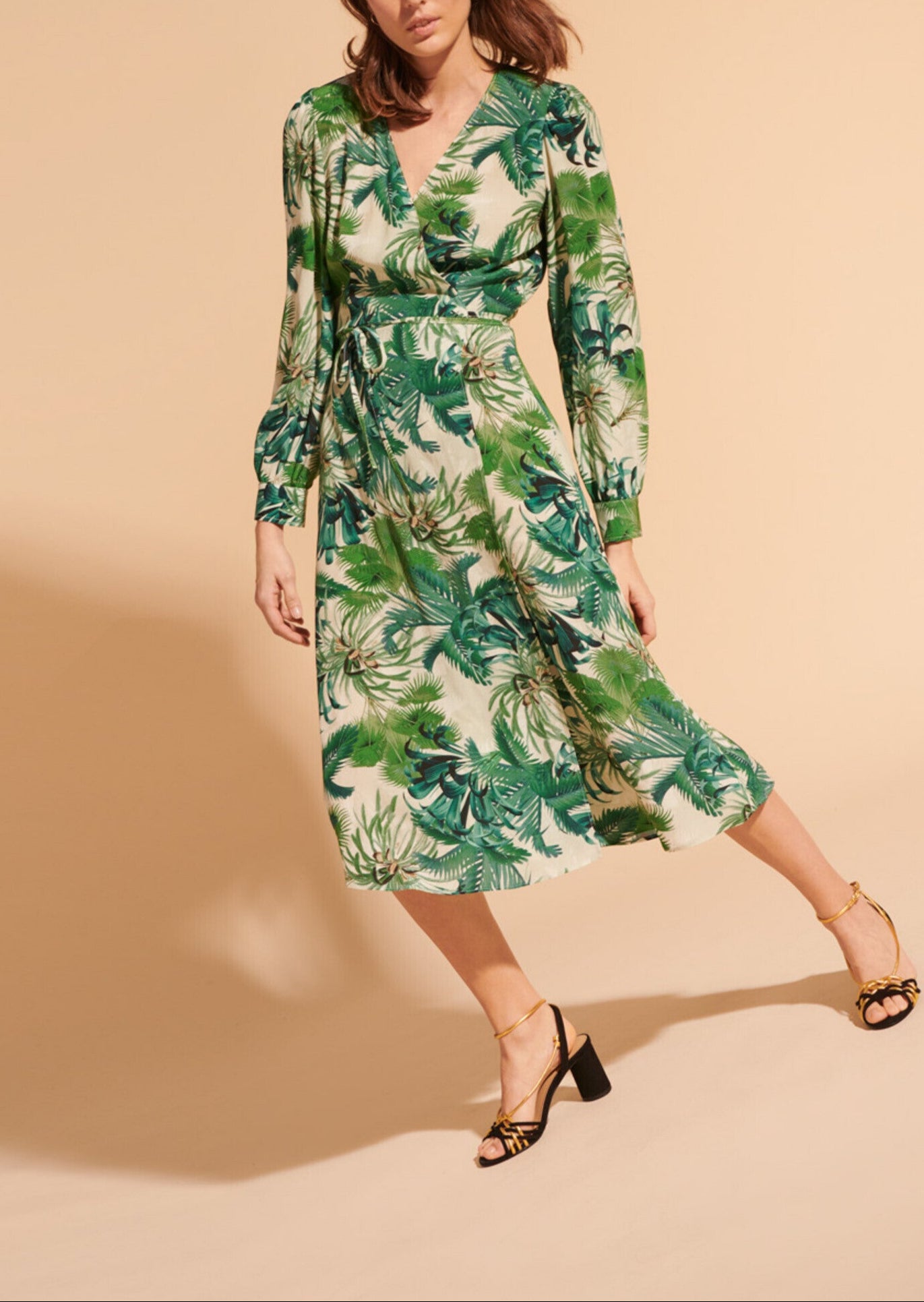 Robe cache-coeur Revi écrue imprimé palmier Faume - seconde main