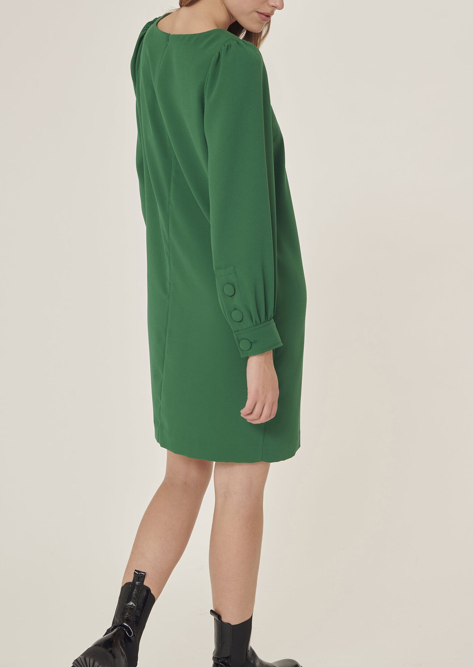 Robe Robina vert en crêpe Faume - seconde main