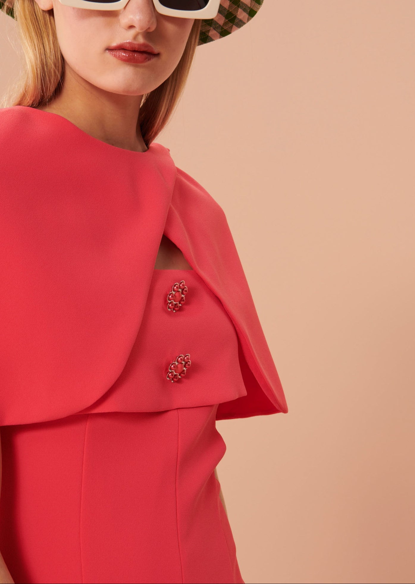 Cape Valentina rose en crêpe Faume - seconde main