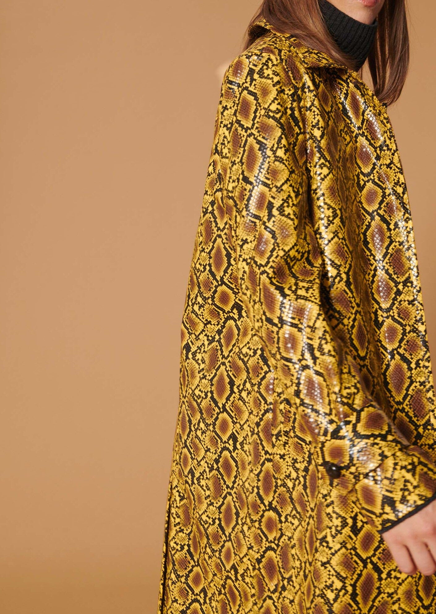Manteau Maina jaune motif python Faume - seconde main
