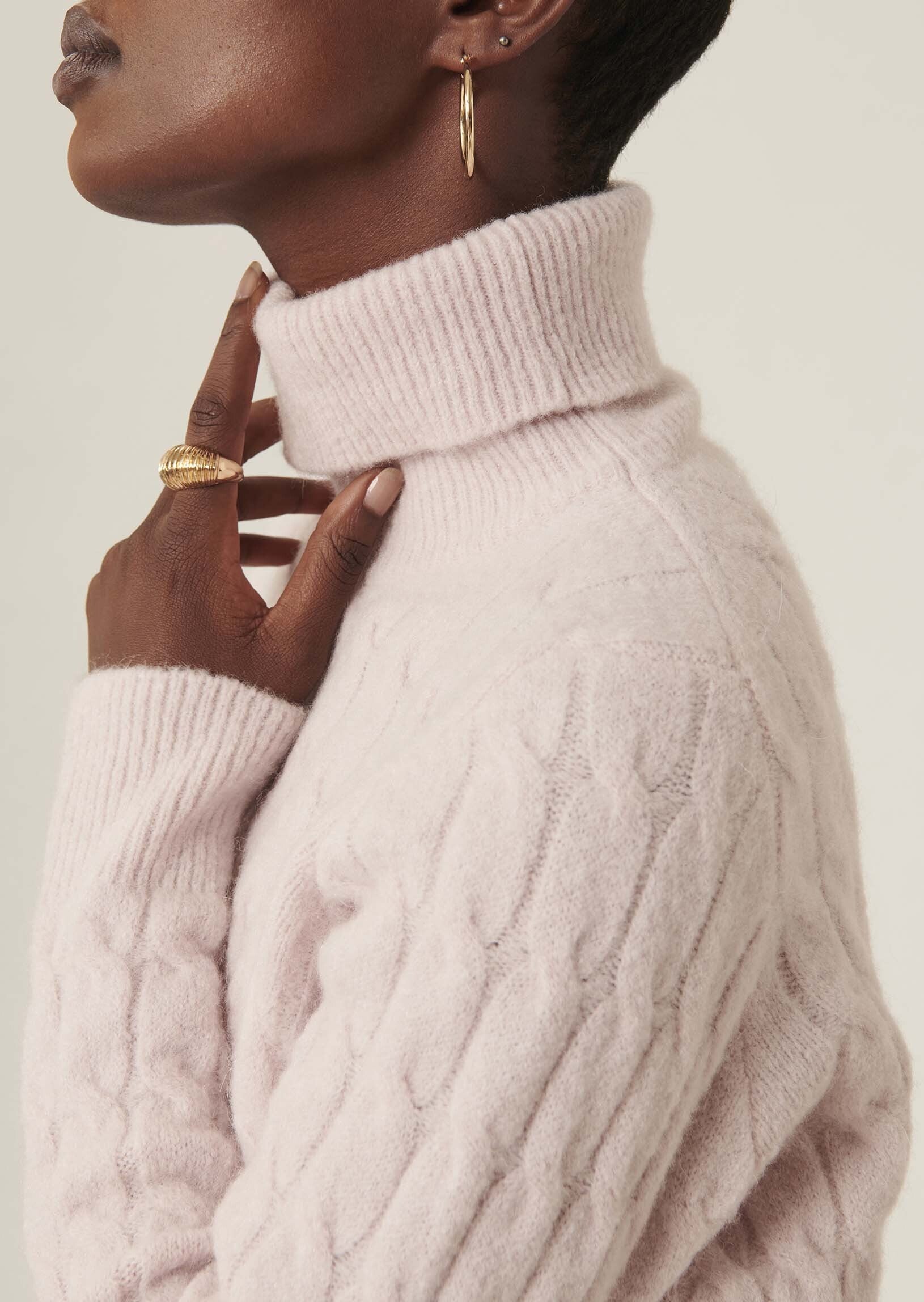 Pull Phybie rose pâle en maille doudou Faume - seconde main