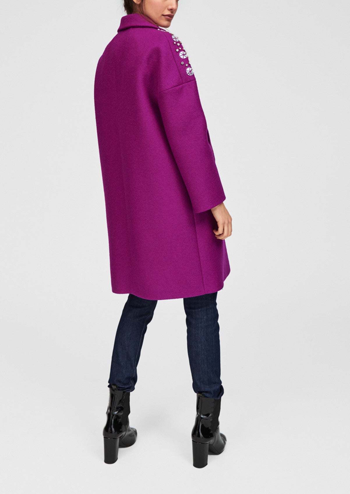 Manteau mi-long mauve brodé bijoux Faume - seconde main