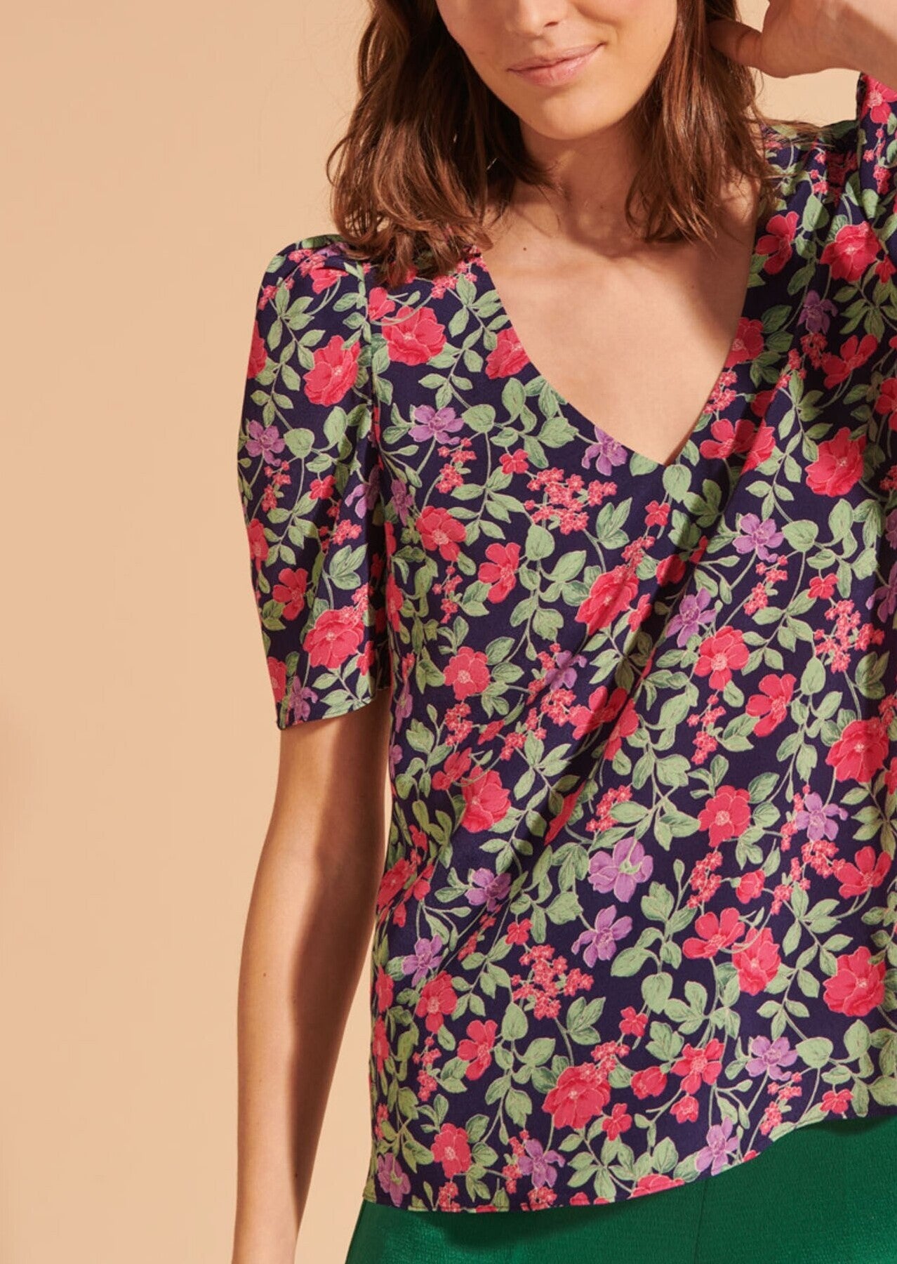 Top Telly bleu nuit imprimé grandes fleurs Faume - seconde main