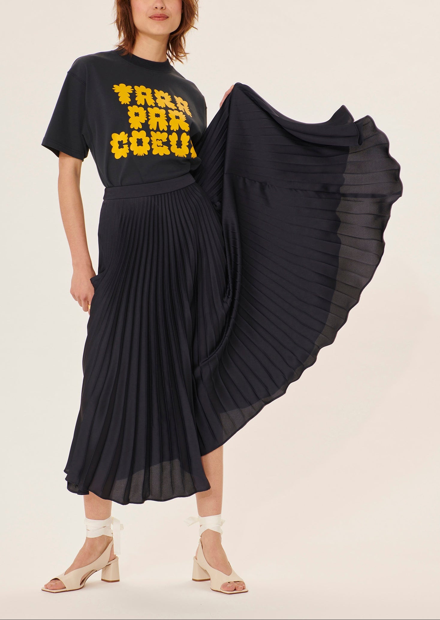 Jupe Juline bleu nuit plissée Faume - seconde main