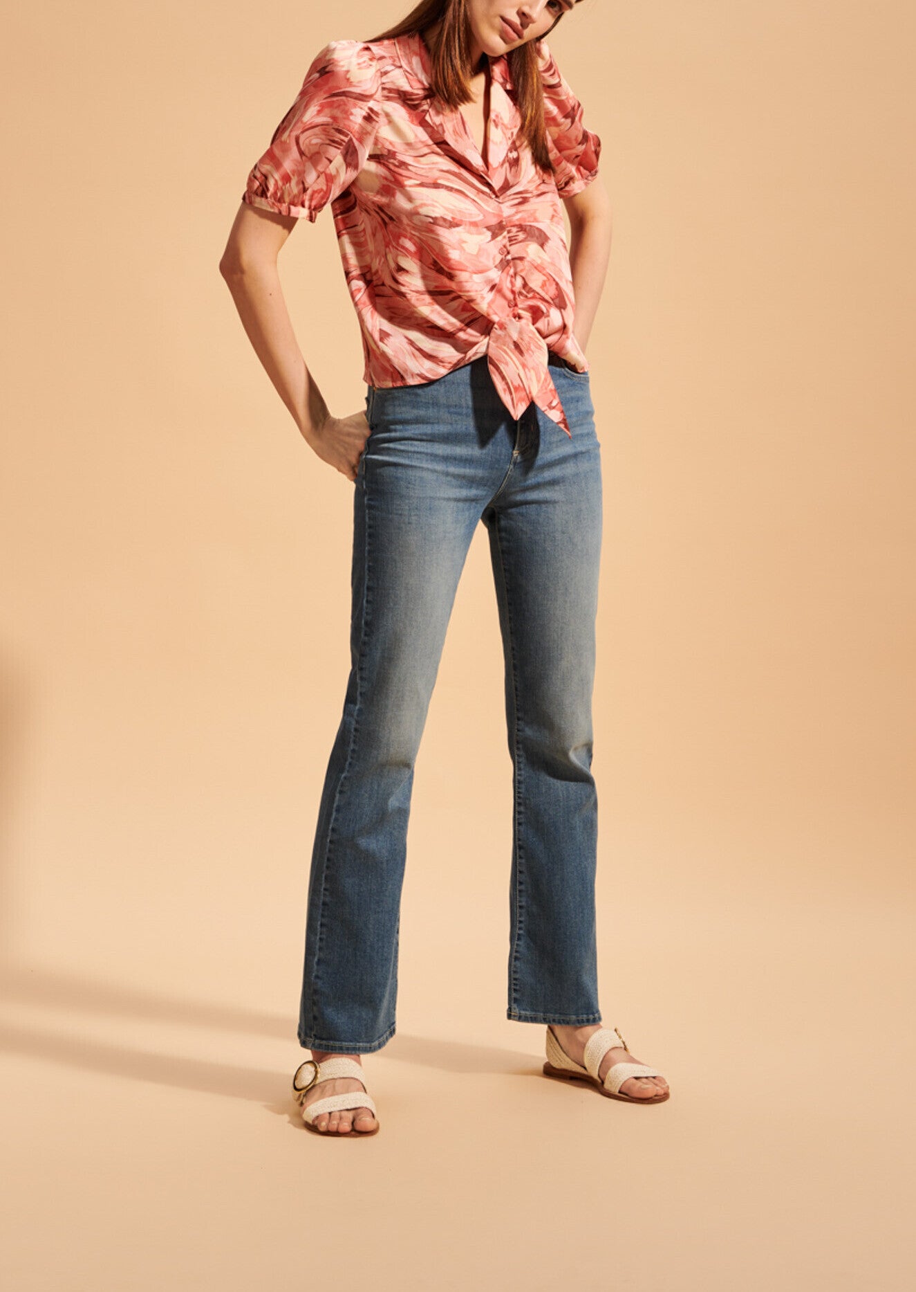 Chemise nouée Toma rose imprimé plume Faume - seconde main