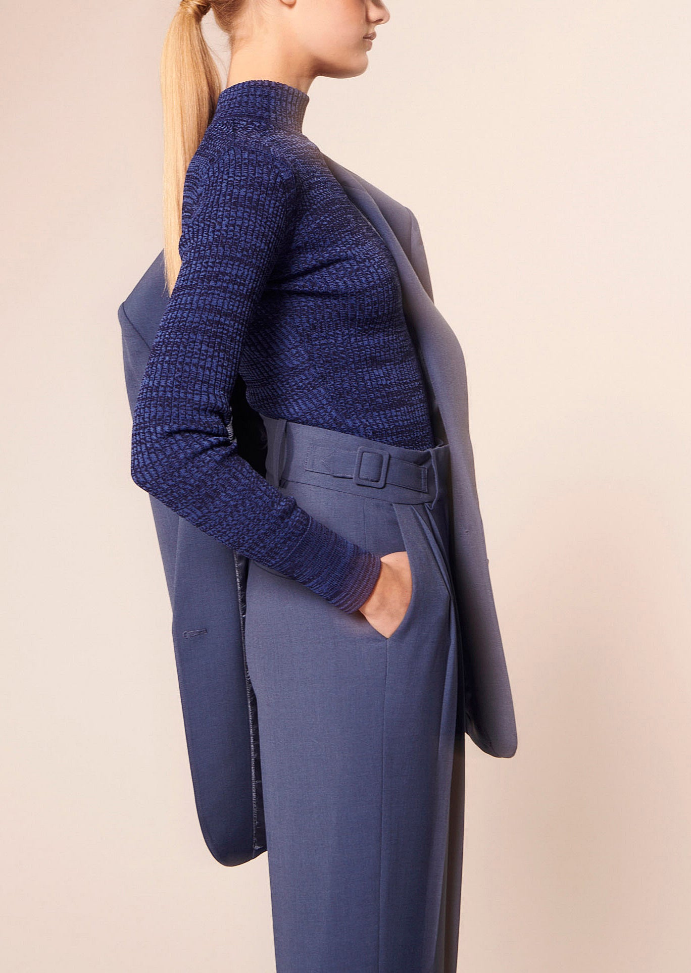 Pantalon Peace bleu en laine Faume - seconde main