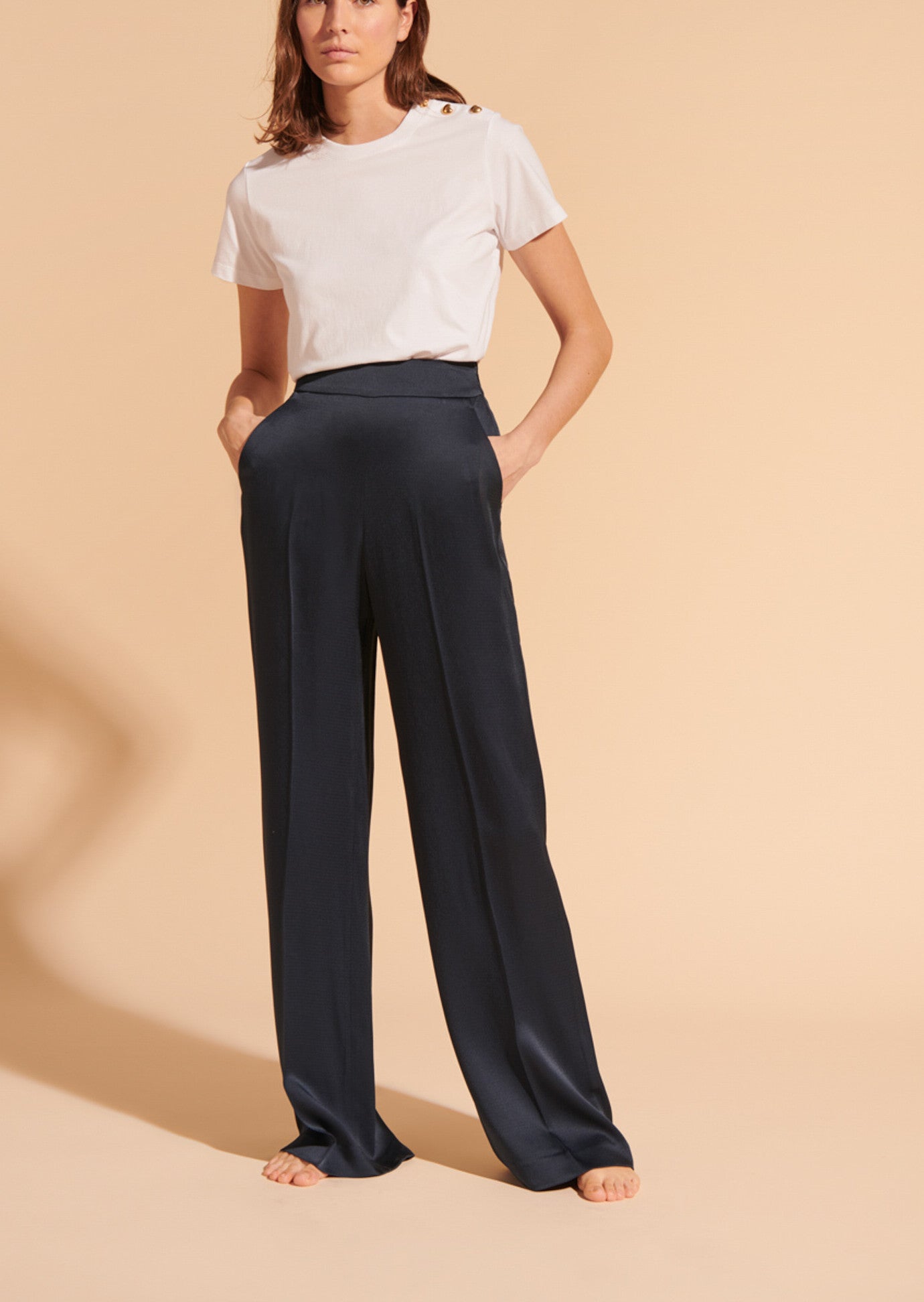 Pantalon de tailleur Poem bleu nuit en crêpe martelé Faume - seconde main