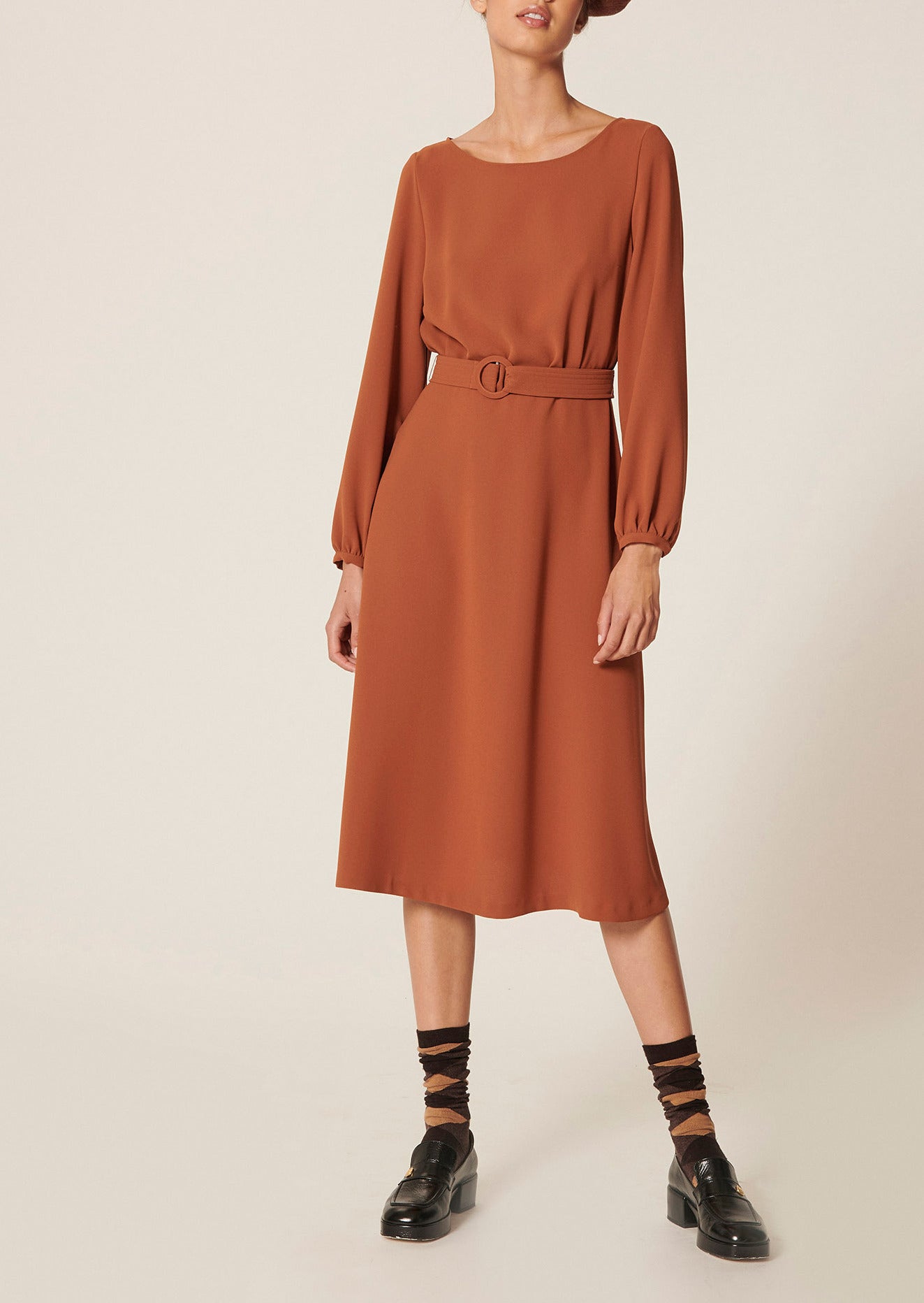 Robe Rillyta marron en crêpe Faume - seconde main