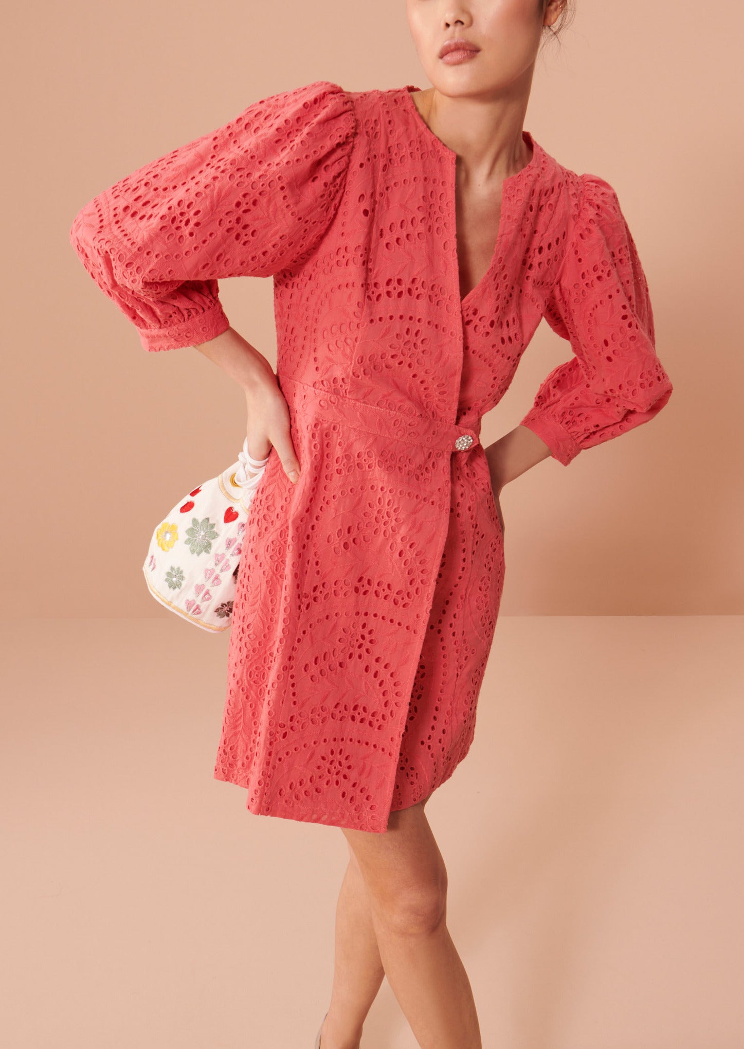 Robe Rosalyn rose en broderie Faume - seconde main