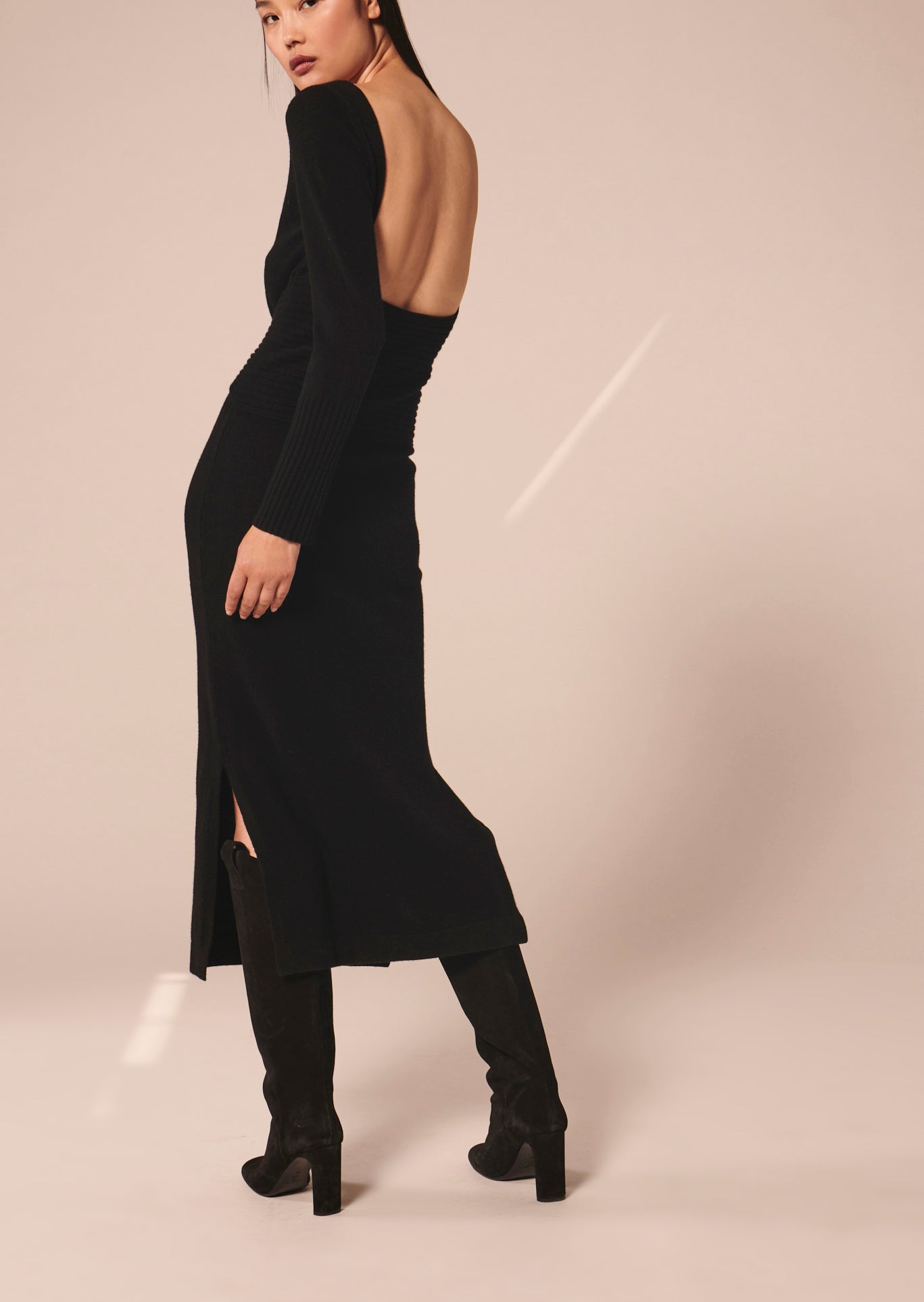 Robe Romie noire en laine mérinos Faume - seconde main