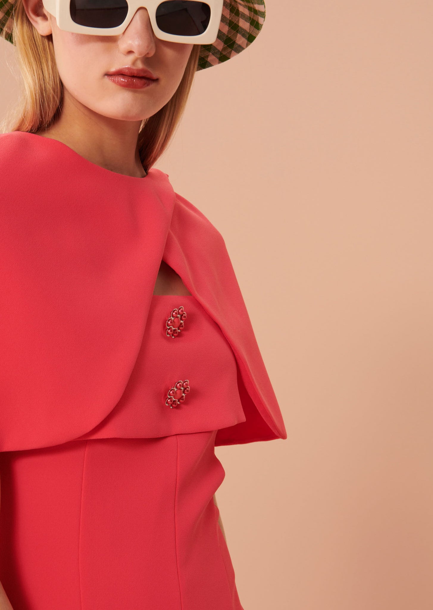 Cape Valentina rose en crêpe Faume - seconde main