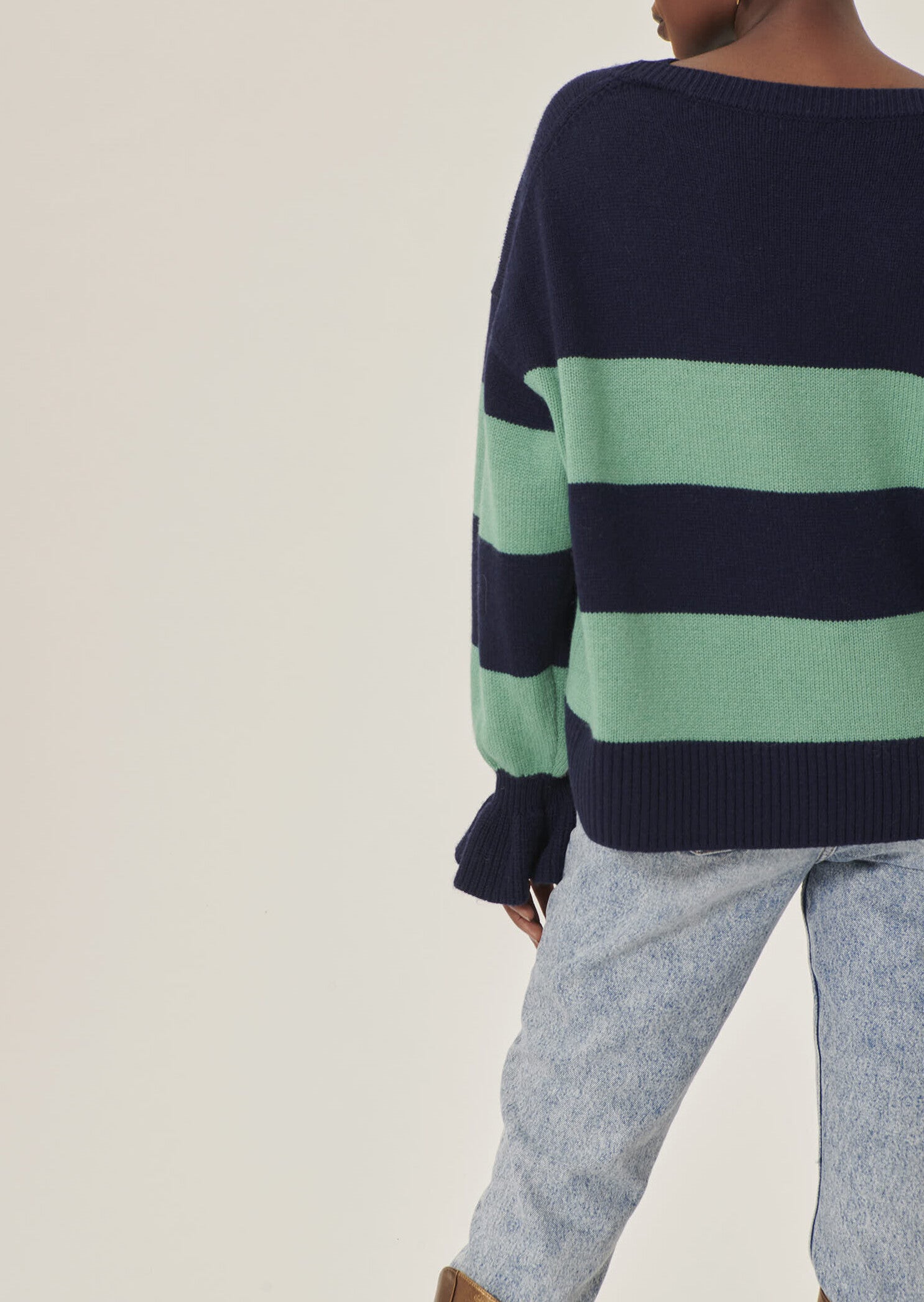 Pull Parme bleu marine rayé vert en merinos et cachemire Faume - seconde main