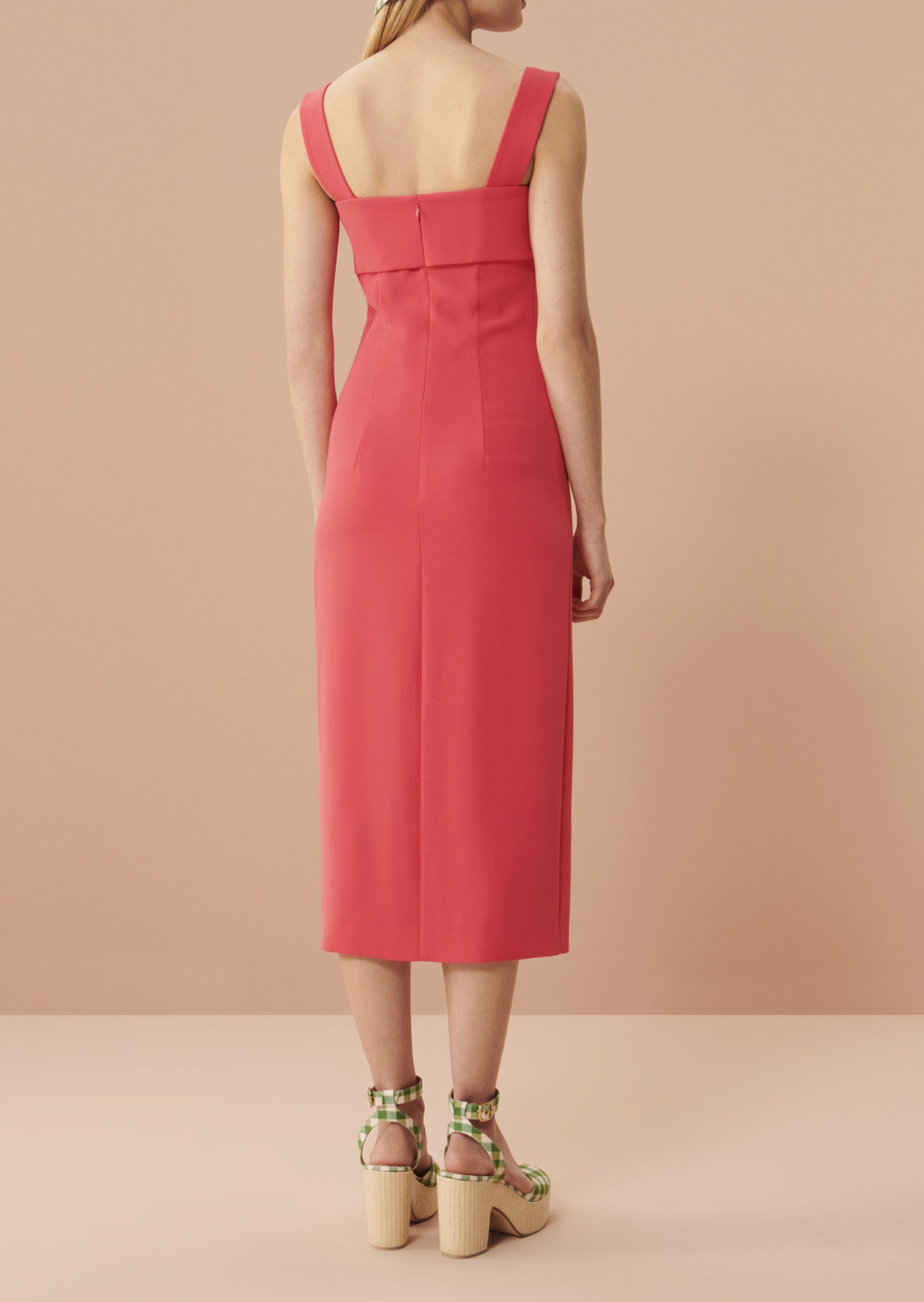 Robe Remo rose en crêpe Faume - seconde main