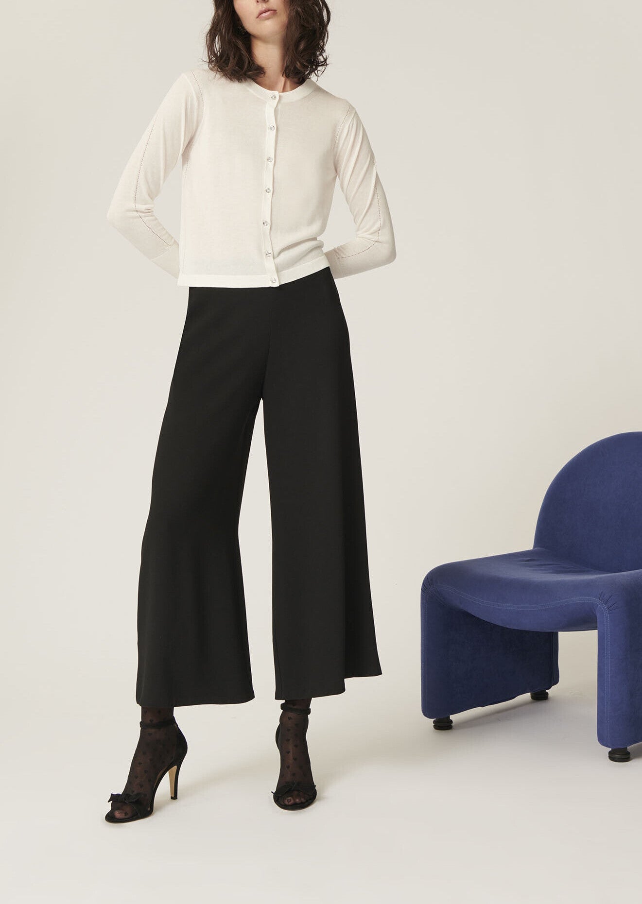 Pantalon Prunelle noir en crêpe envers satin Faume - seconde main