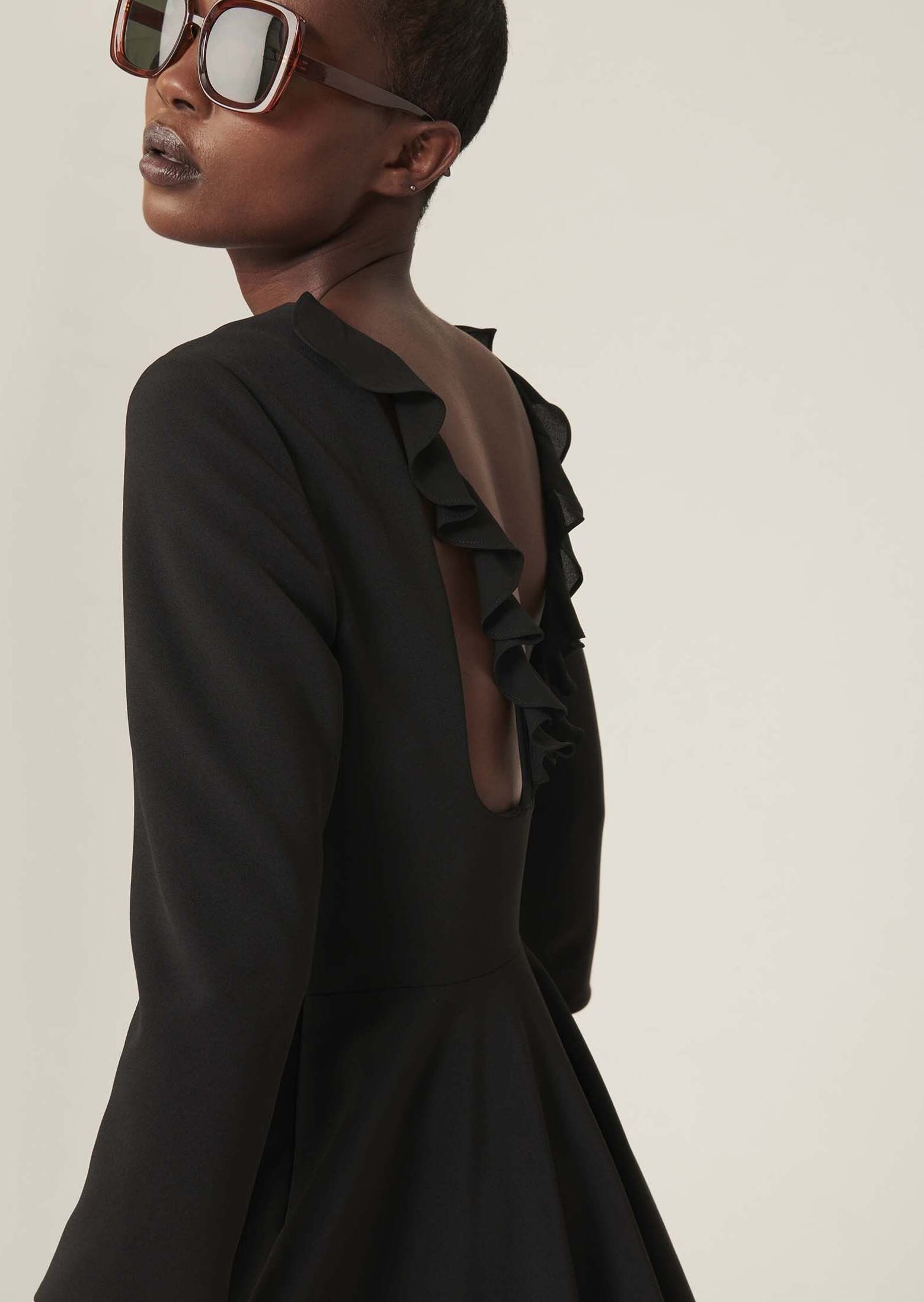 Robe Reelie noire en crêpe Faume - seconde main