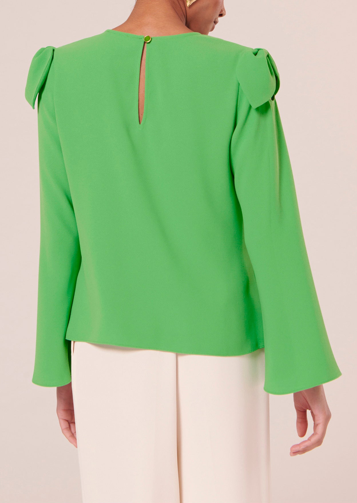 Top Tournesol vert en crêpe Faume - seconde main