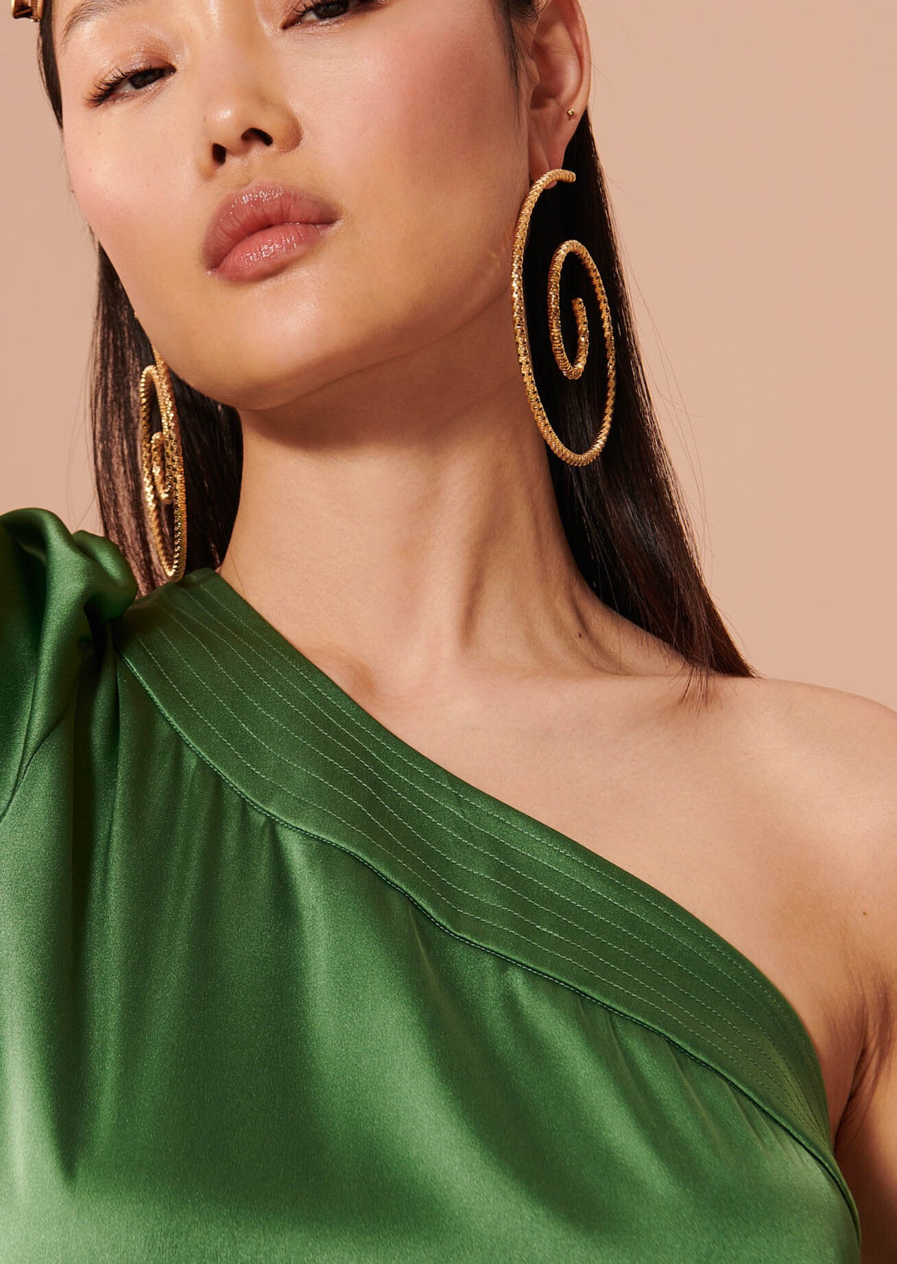 Robe Rene verte en satin Faume - seconde main