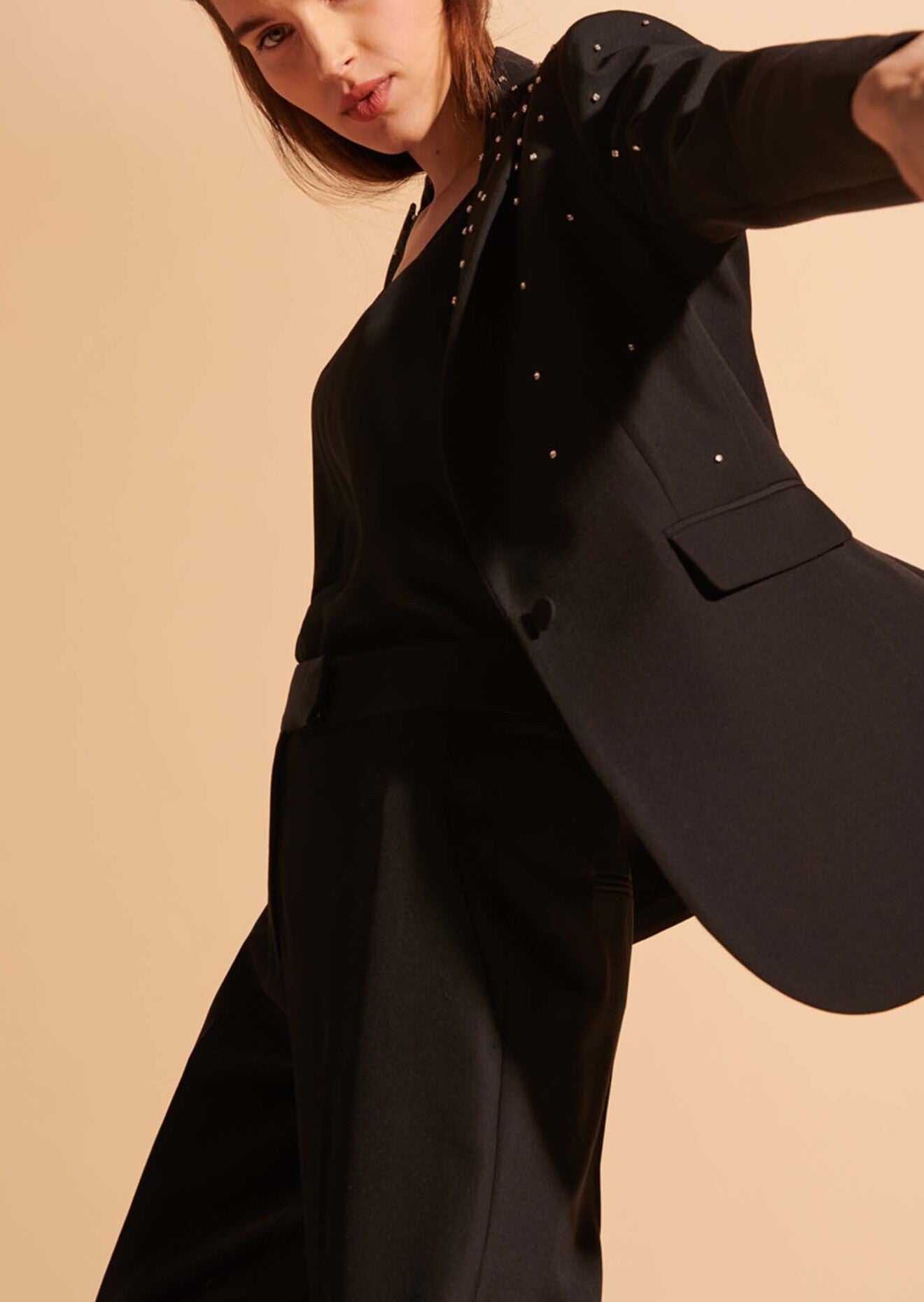 Veste Violine noire en laine vierge brodée de strass Faume - seconde main